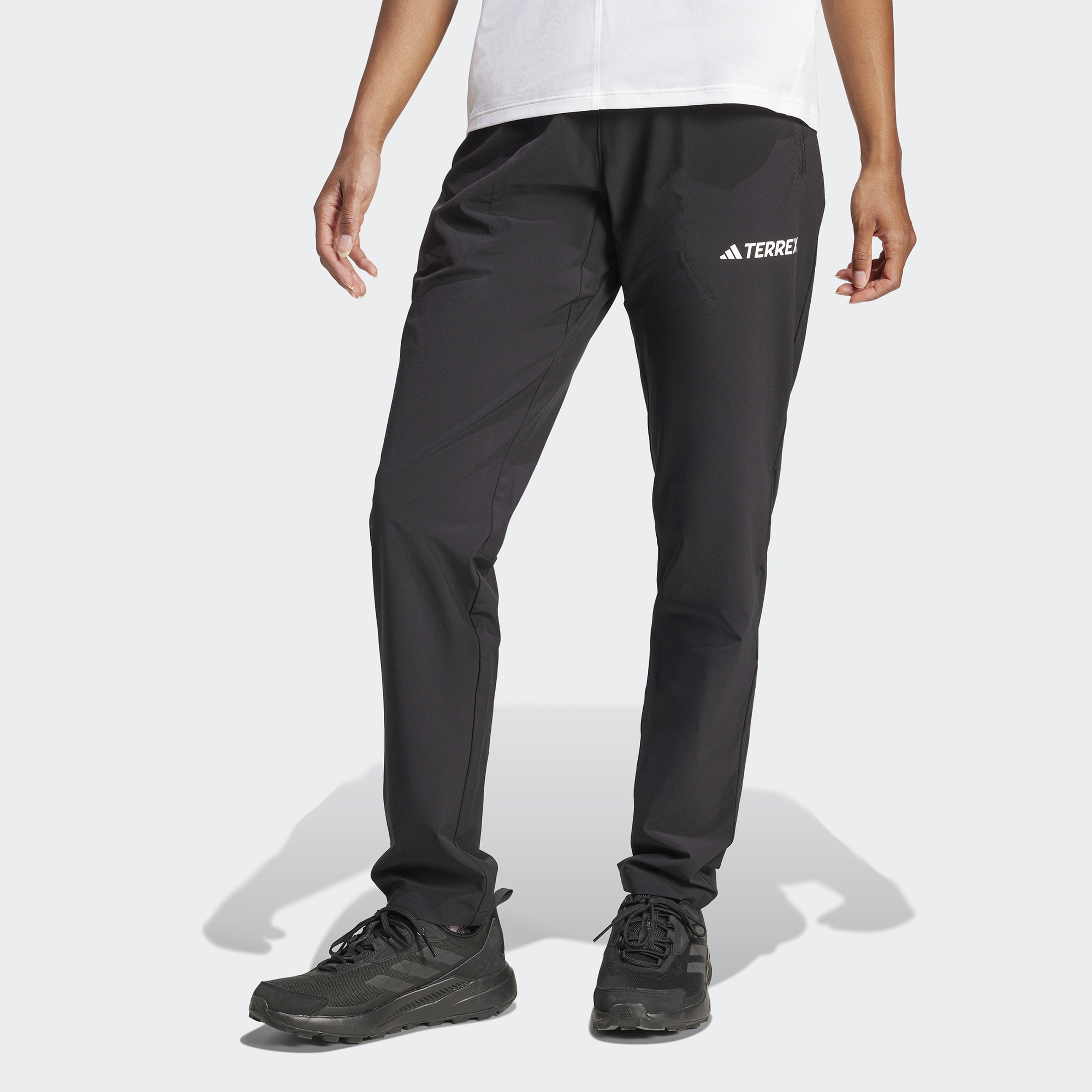 しっぽ adidas Terrex Multi Essentials Strech Kadın Siyah Eşofman