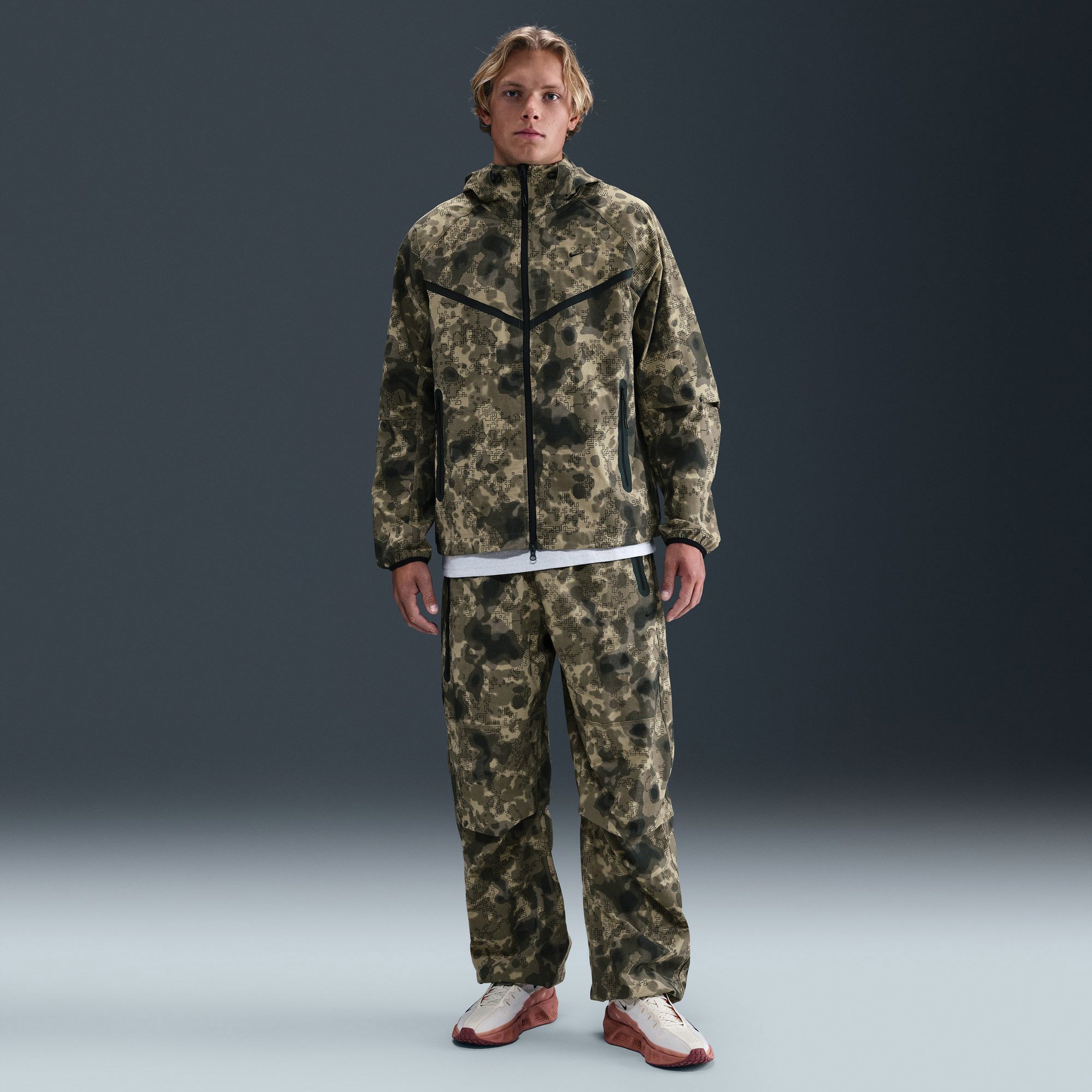 Nike Tech Fleece Erkek Kamuflaj Sweatshirt