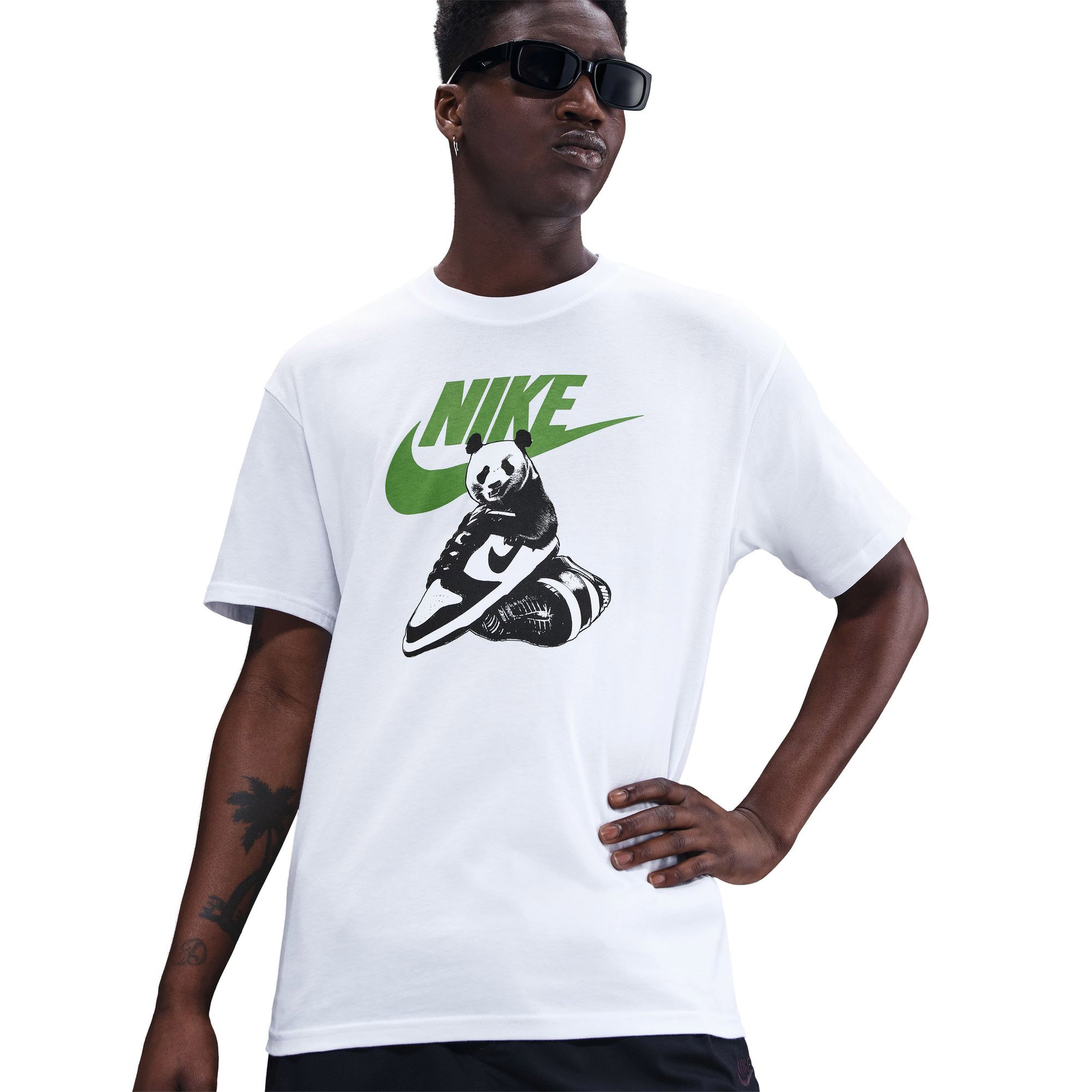 Nike Sportswear Panda Erkek Beyaz T-Shirt