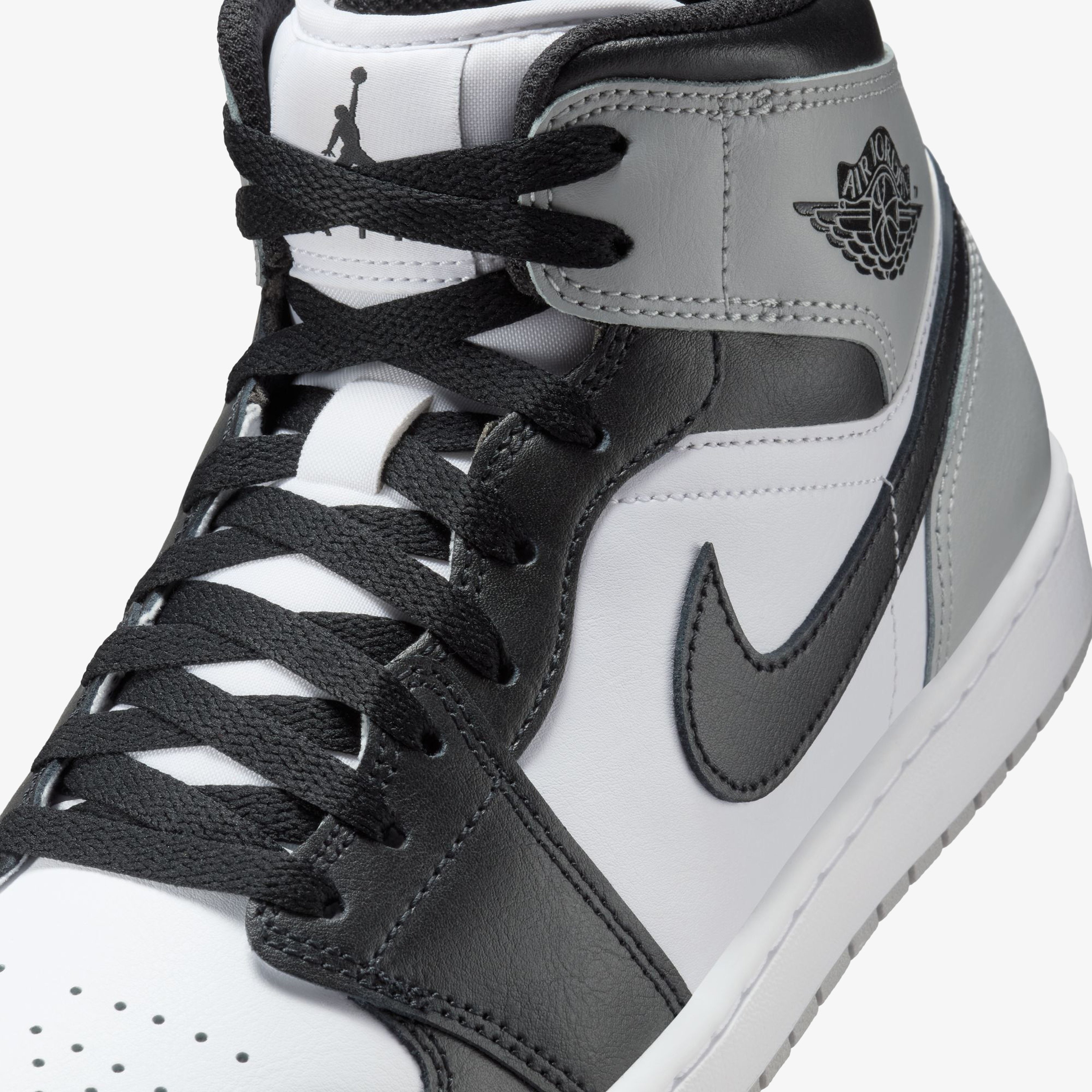 Nike Air Jordan 1 Mid Erkek Beyaz Spor Ayakkabı