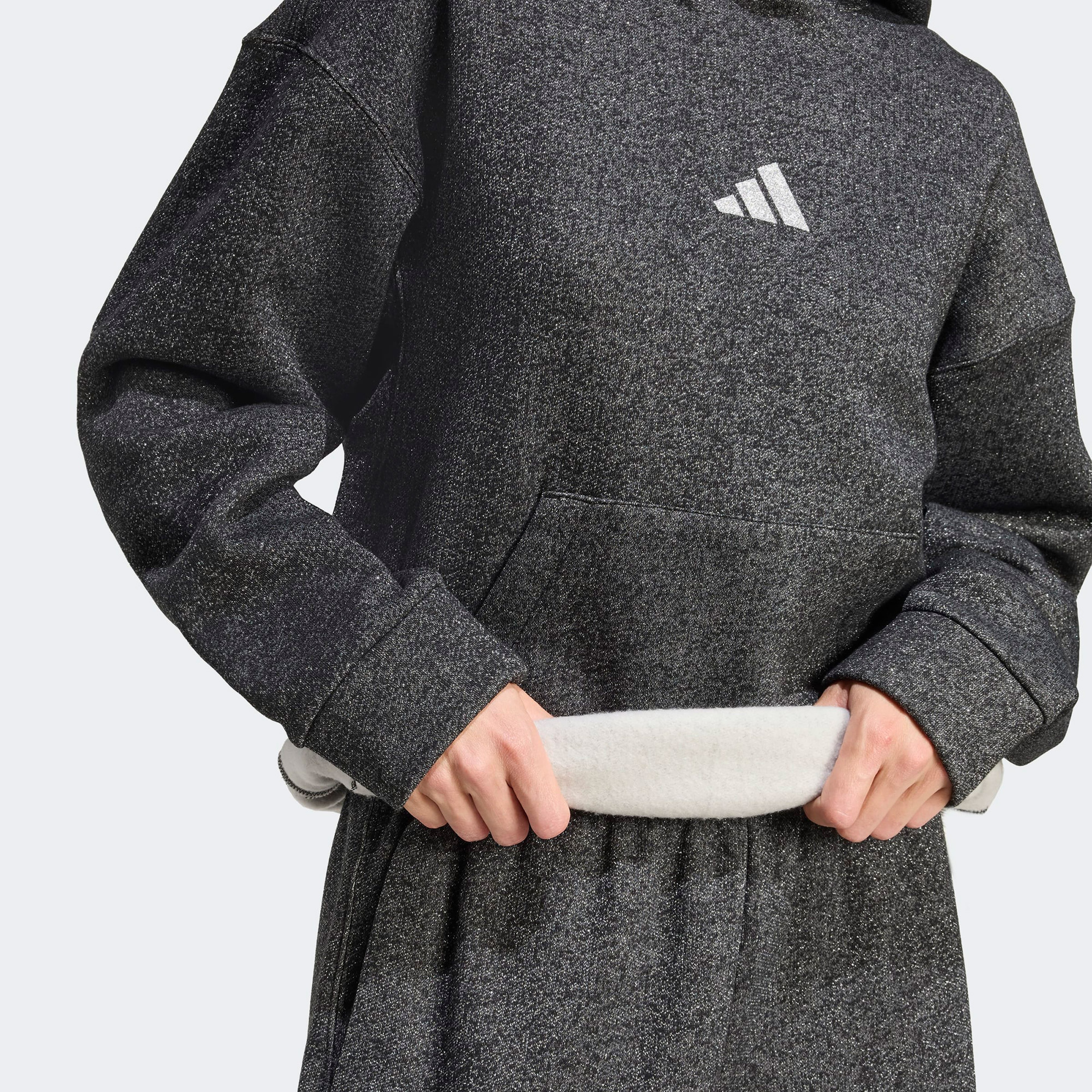 adidas All Szn Hl Hd Kadın Siyah Sweatshirt