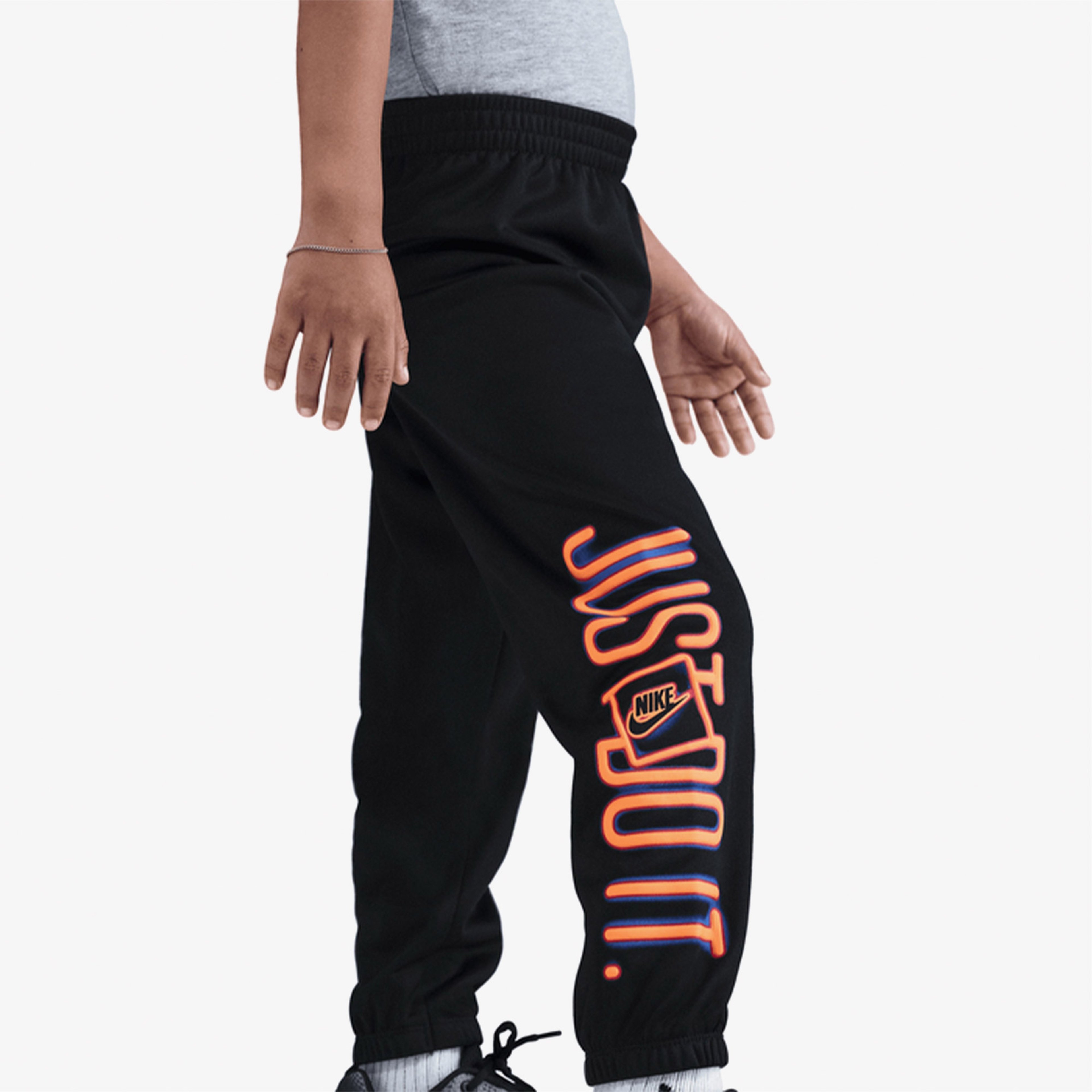 Nike Sportswear Reveal Set Çocuk Siyah Eşofman Takımı