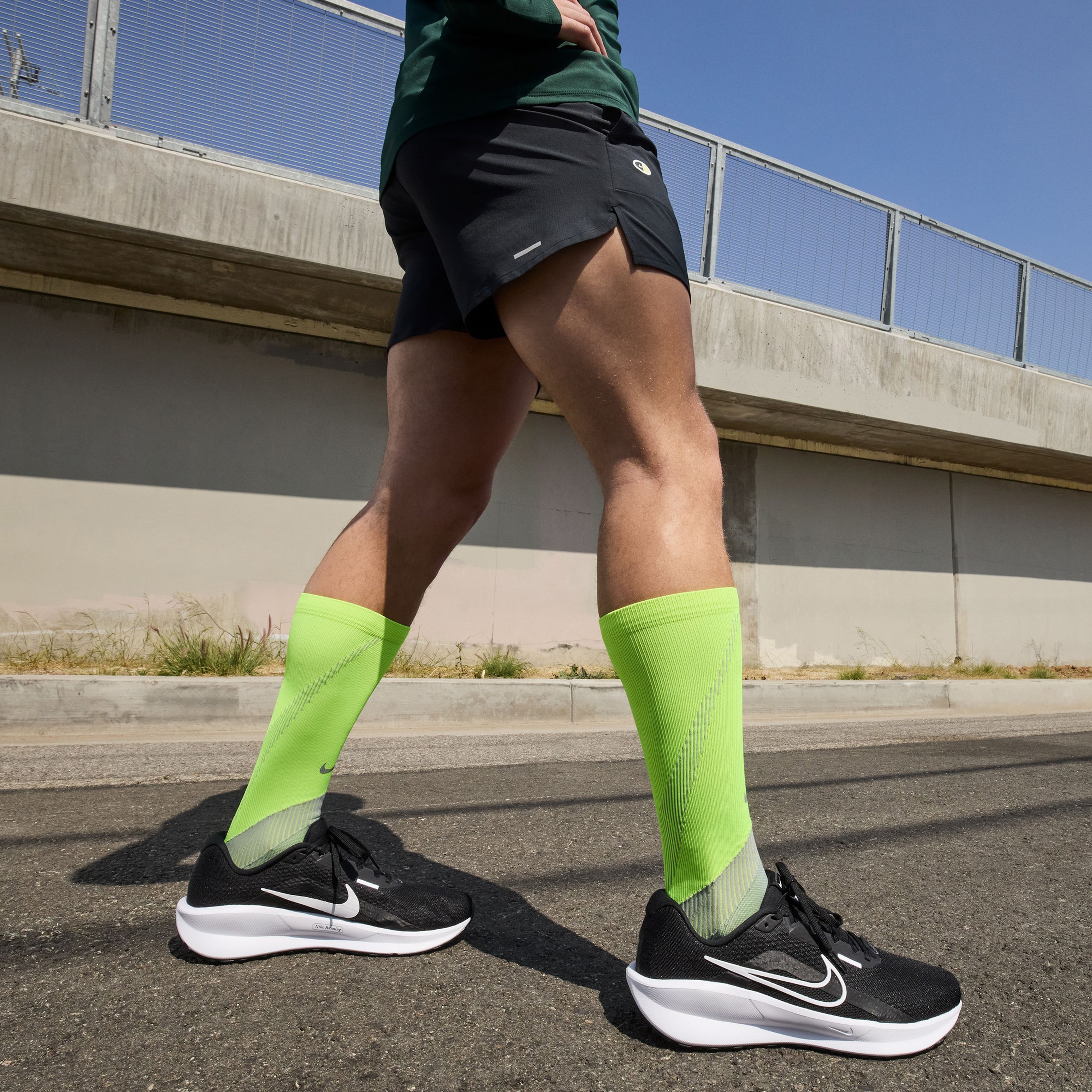 Nike Downshifter 13 Erkek Siyah Spor Ayakkabı