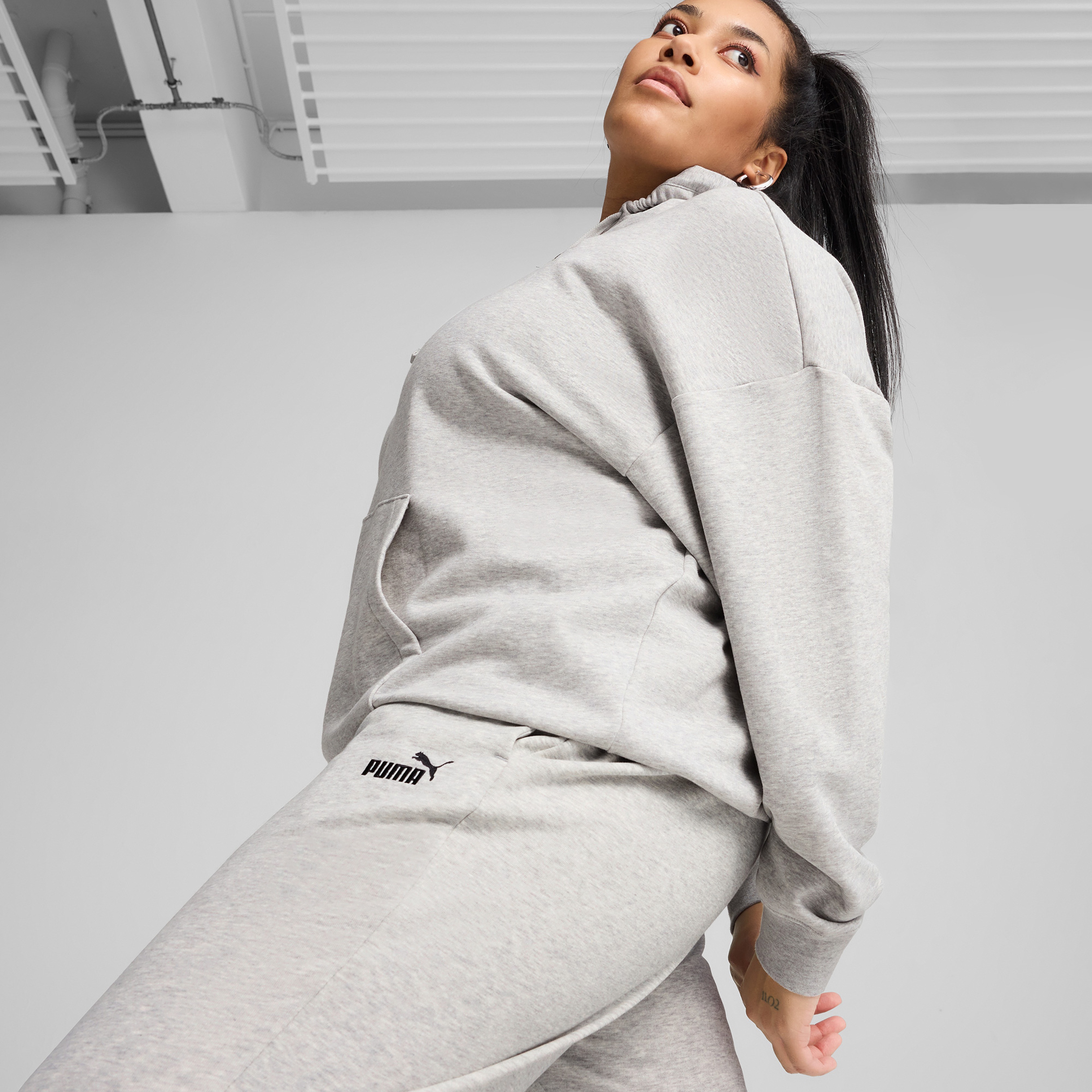 Puma Essentials Small No. 1 Logo Kadın Gri Eşofman Altı