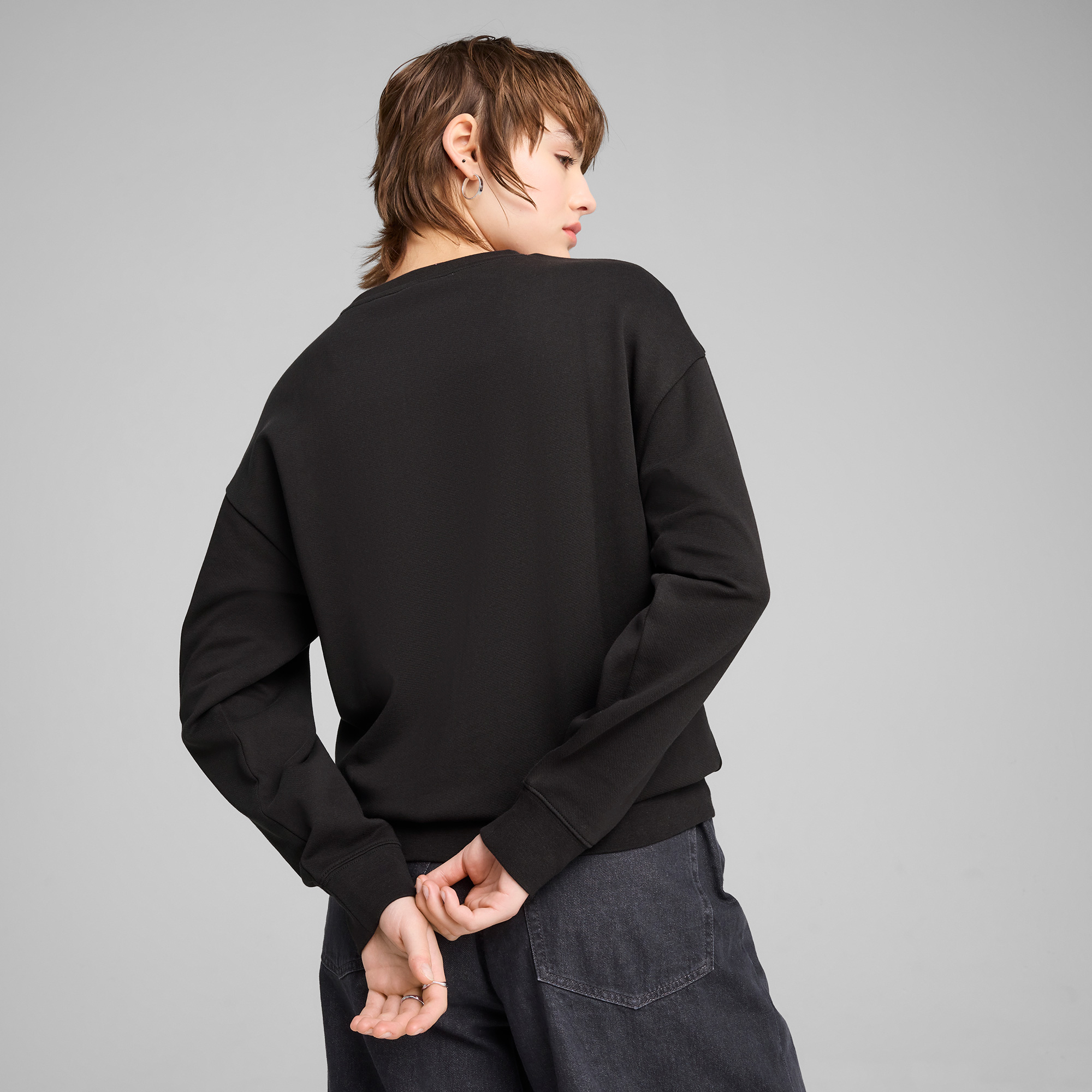 Puma Elevated Essentials Comfort Crew Kadın Siyah Sweatshirt