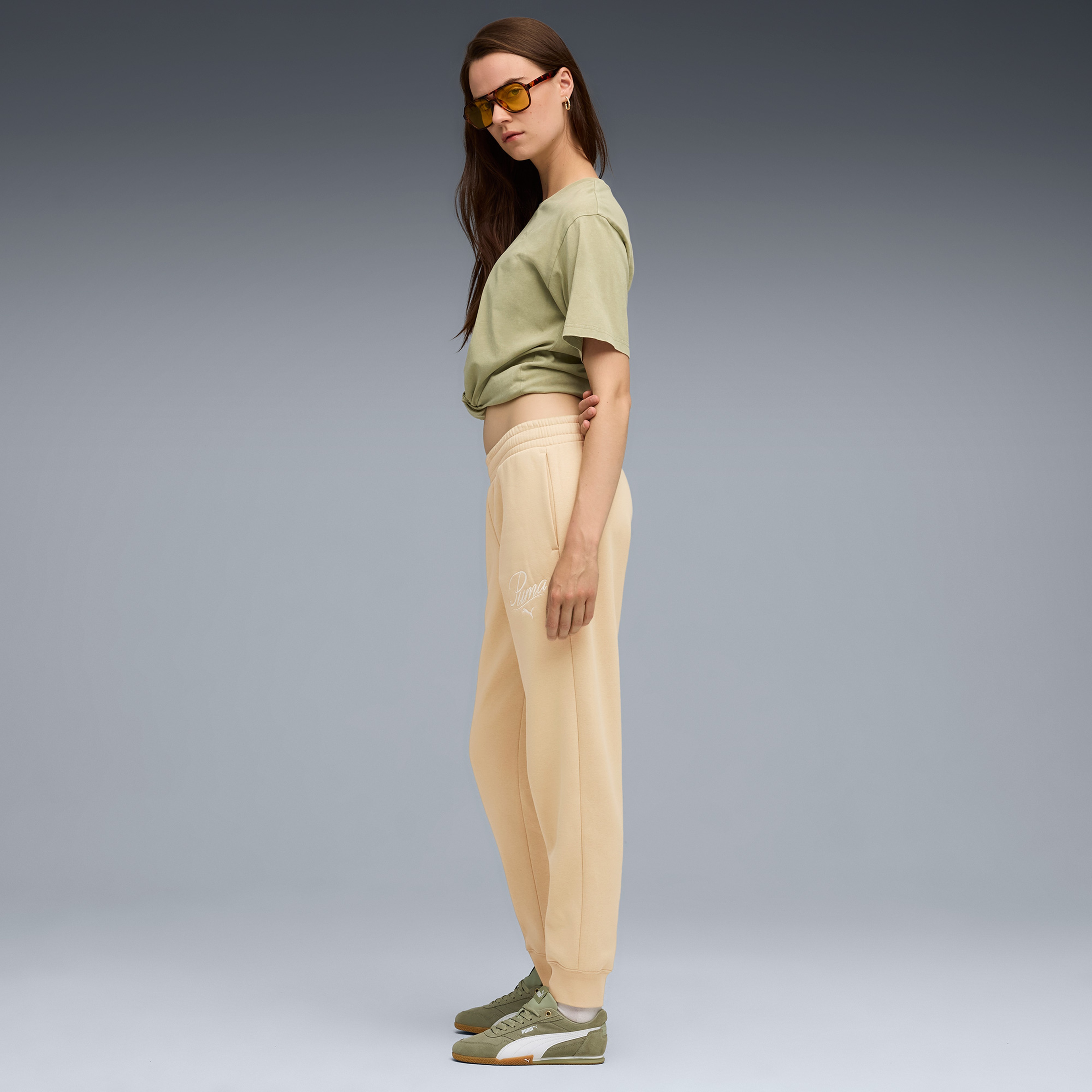 Puma Essentials Script Kadın Krem Eşofman Altı