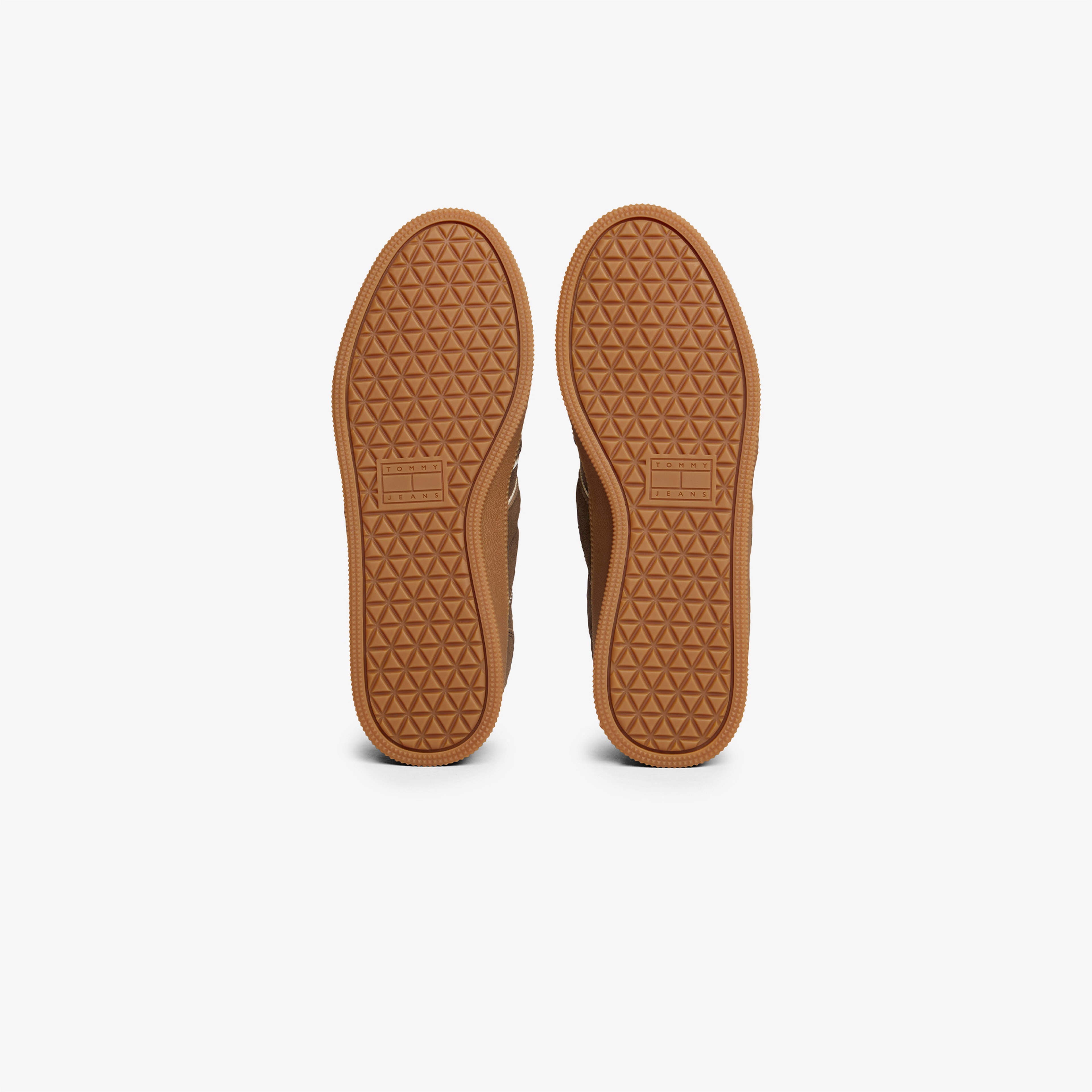 Tommy Hilfiger Kadın The Greenwich Edge Süet Kahverengi Sneaker