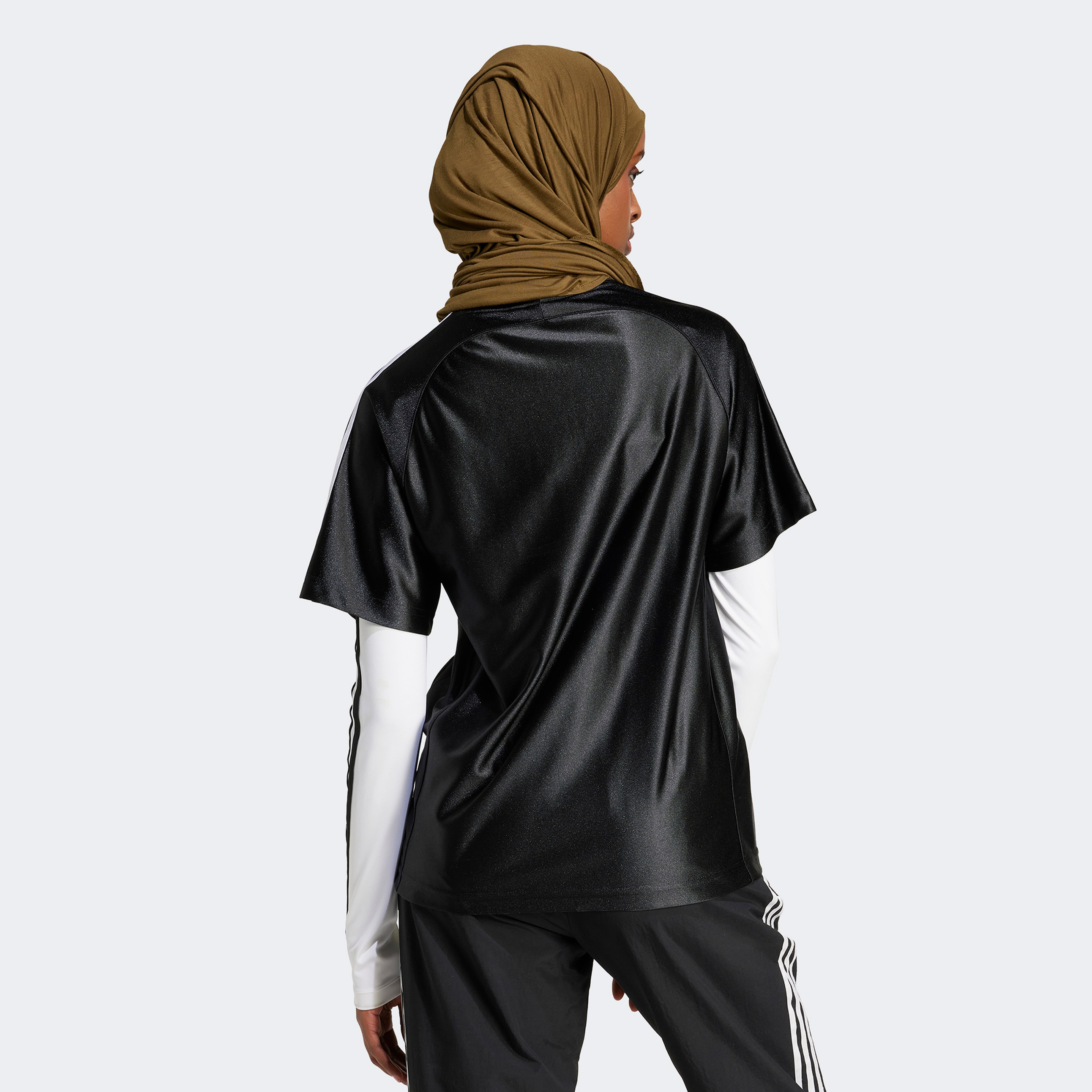 adidas Adicolor Teamgeist Kadın Siyah T-Shirt