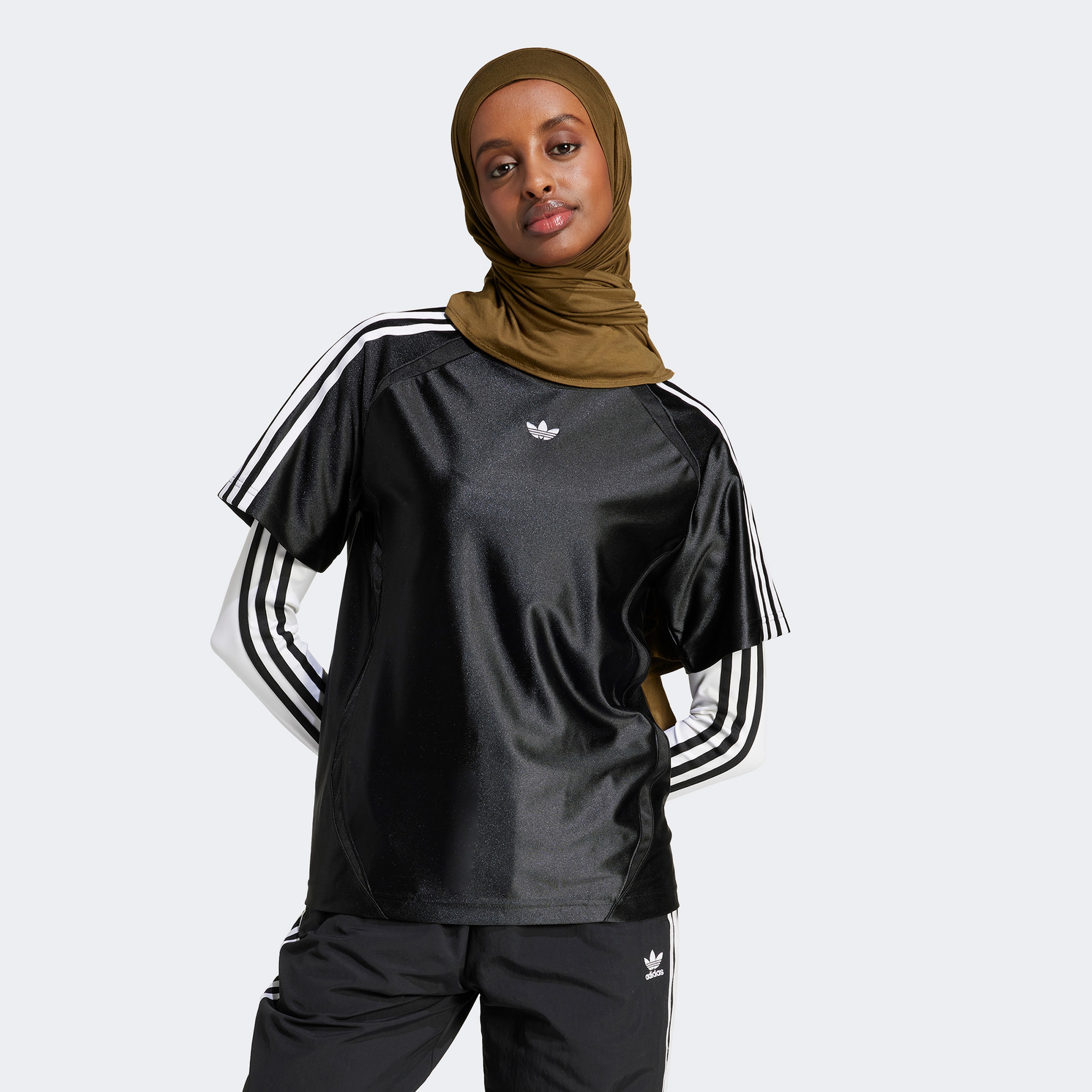adidas Adicolor Teamgeist Kadın Siyah T-Shirt