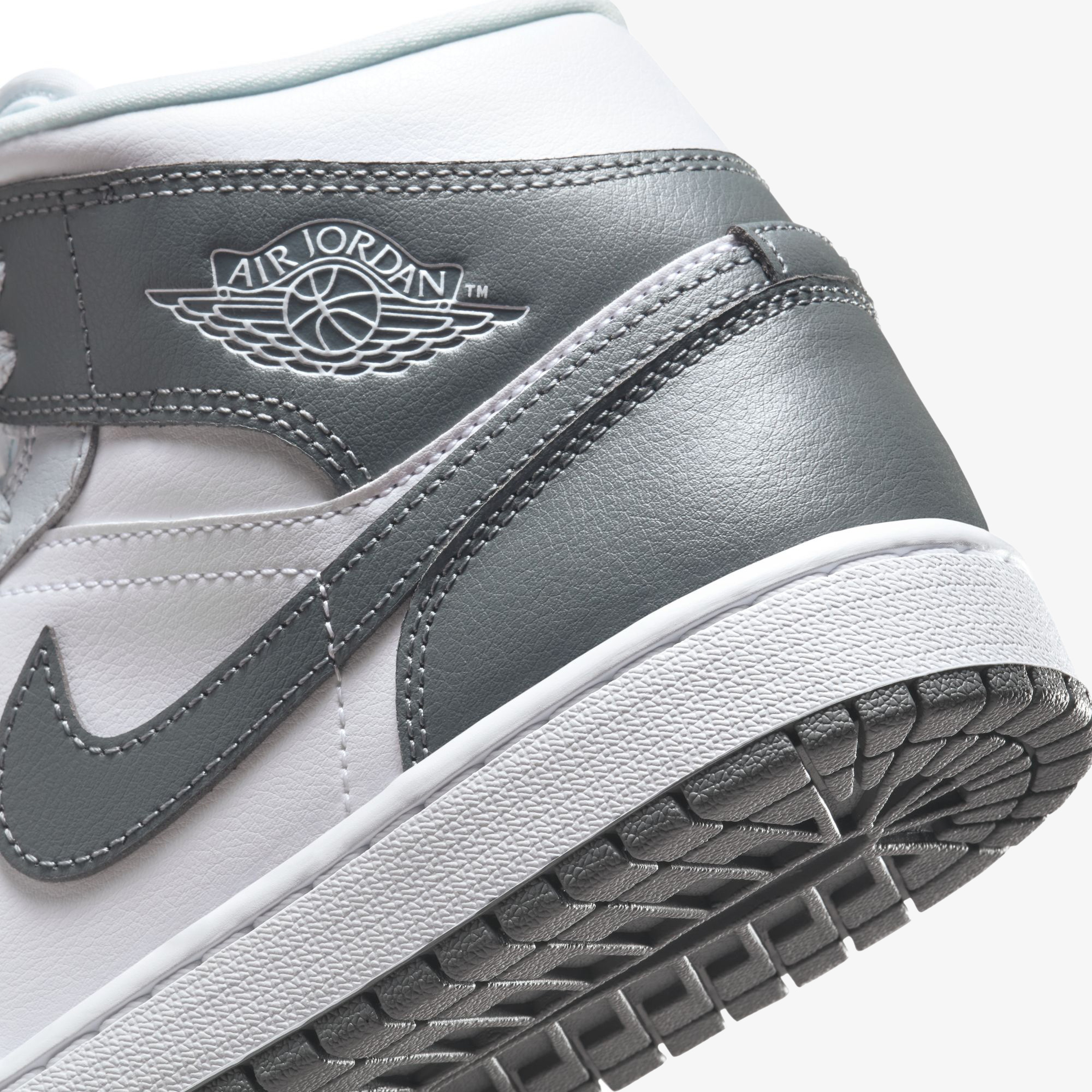Jordan Air Jordan 1 Mid 'Smoke Grey' Kadın Gri Spor Ayakkabı
