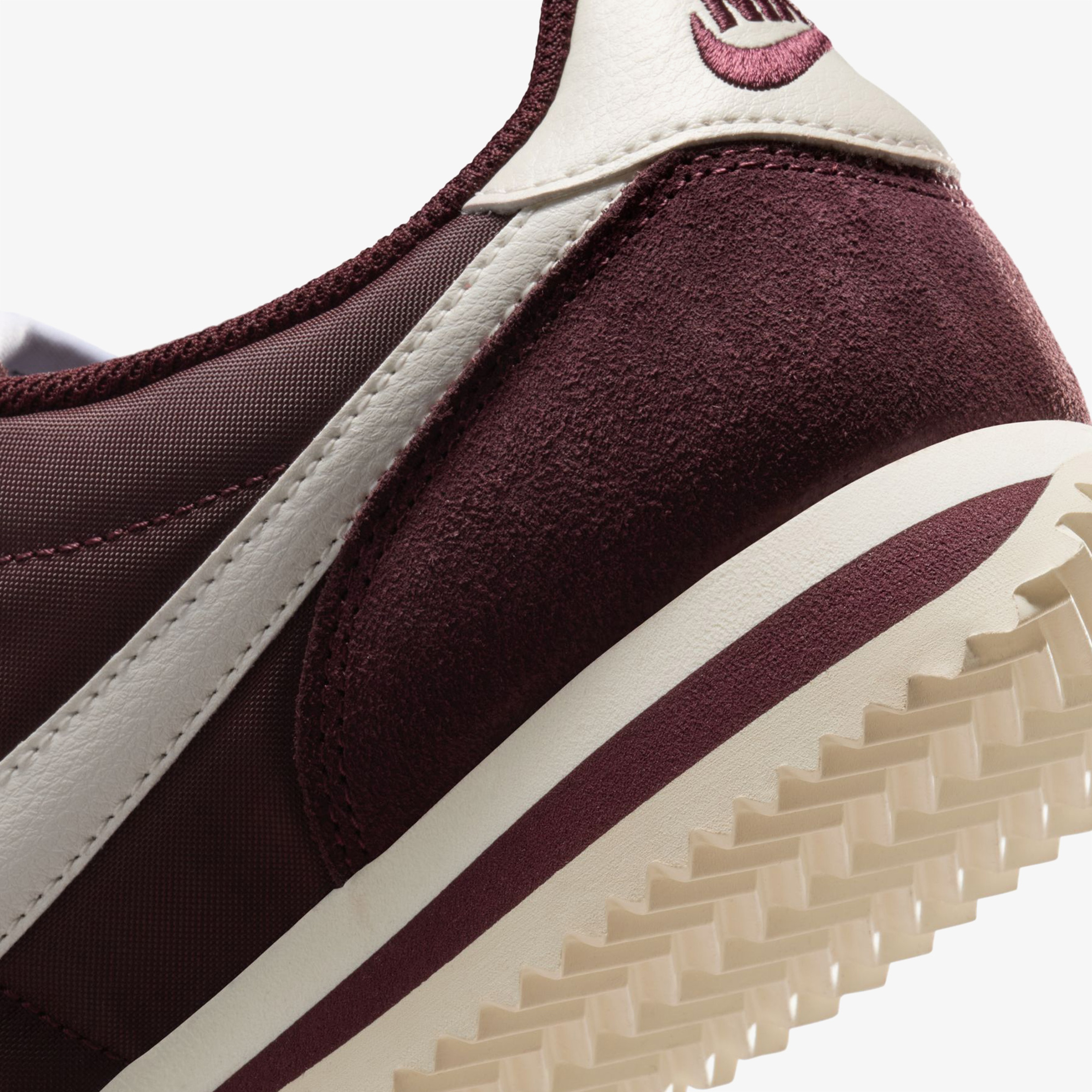 Nike Cortez "Burgundy Crush" Kadın Kahverengi Spor Ayakkabı