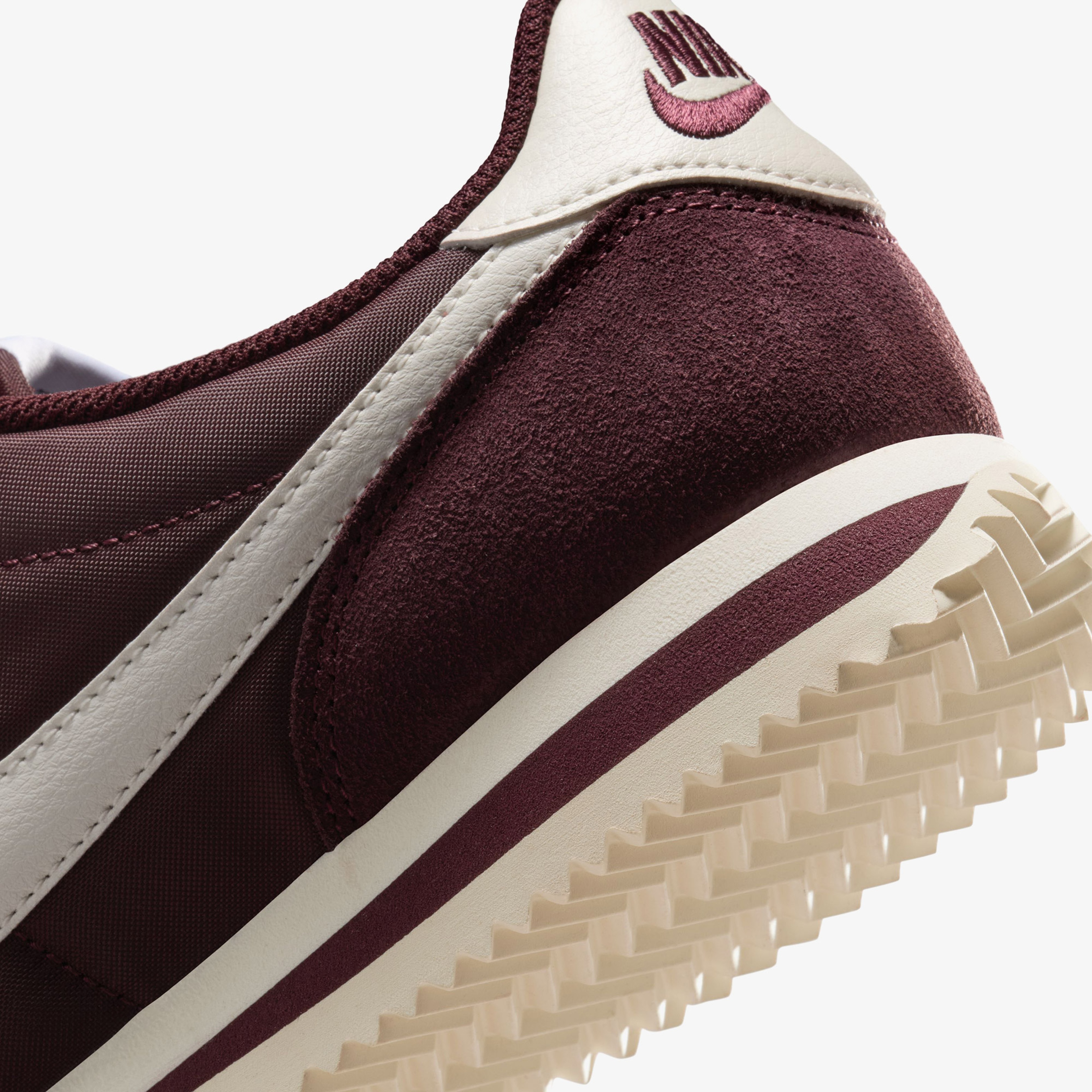 Nike Cortez "Burgundy Crush" Kadın Kahverengi Spor Ayakkabı