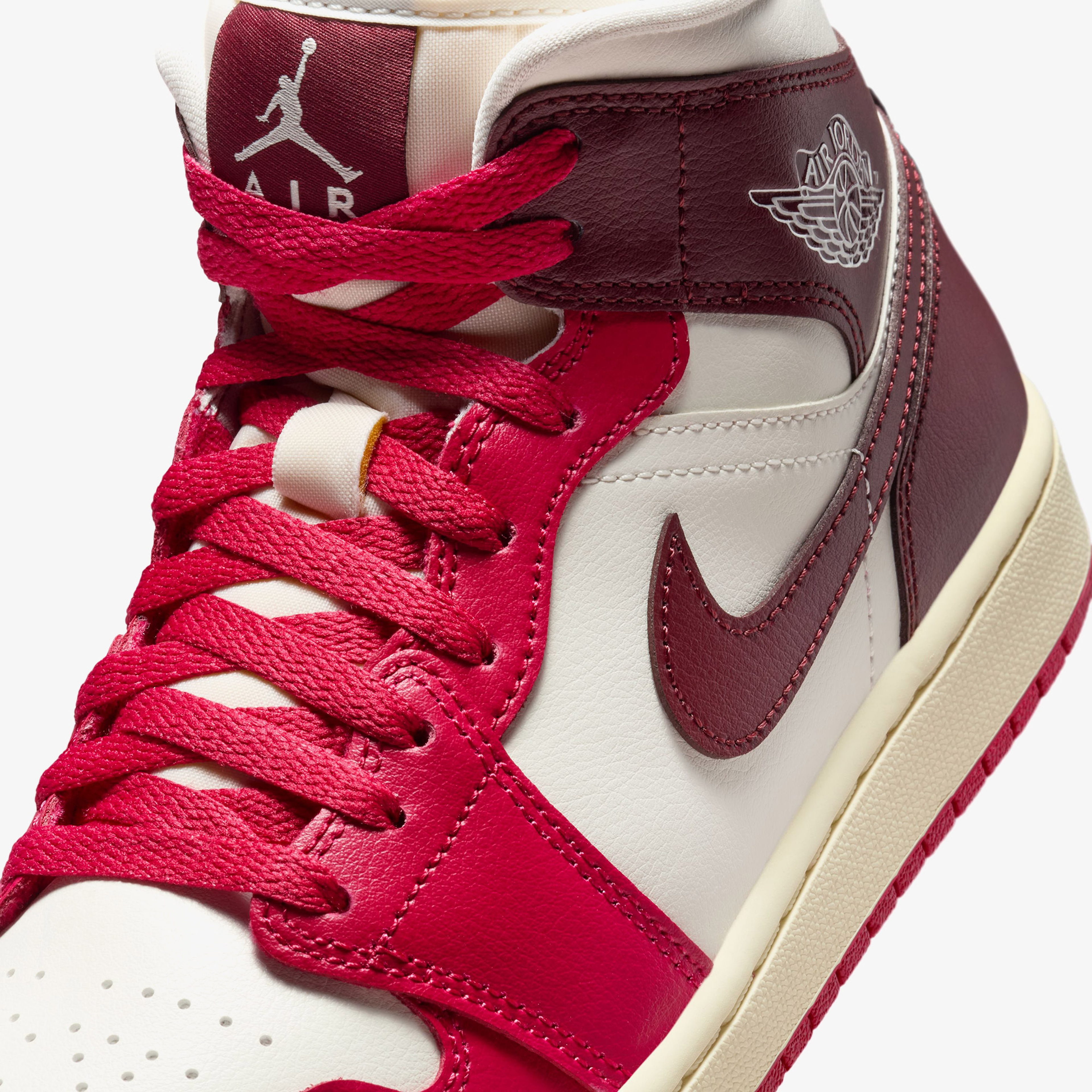 Jordan Air Jordan 1 Mid 'Mystic Hibiscus' Kadın Kırmızı Spor Ayakkabı