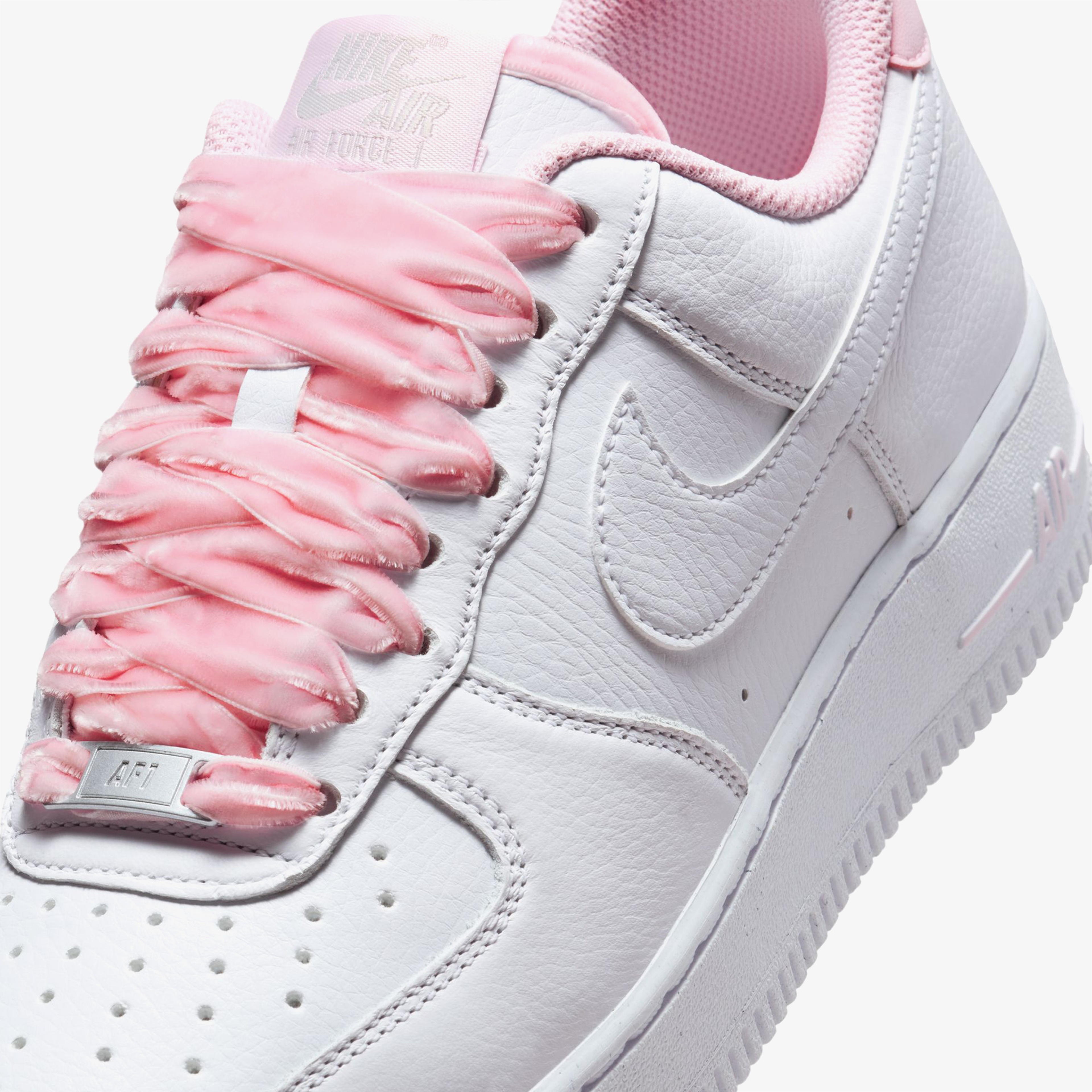 Nike Air Force 1 Low ?Pink Foam? With Ribbon Laces Kadın Beyaz Spor Ayakkabı