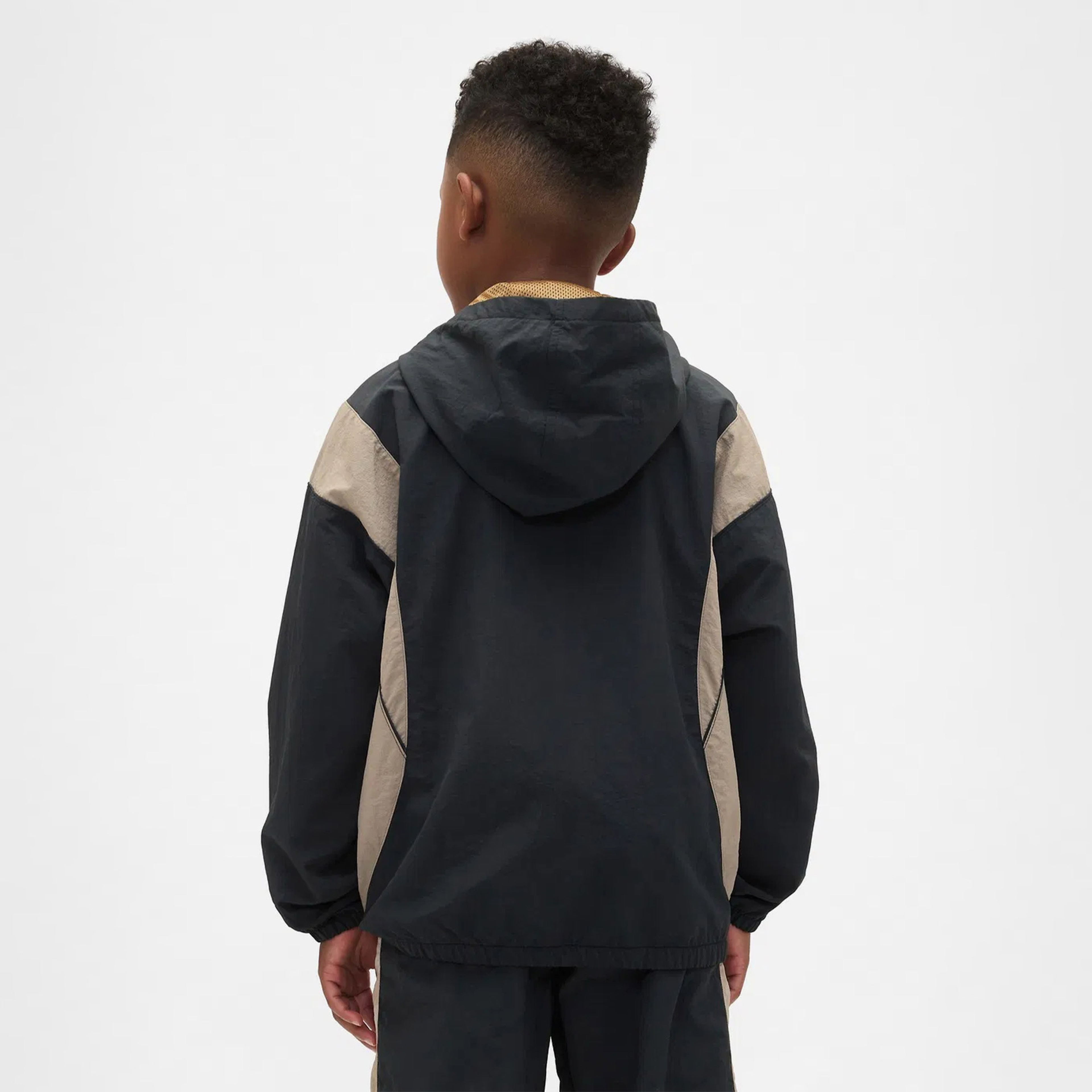 Gap %100 Geri Dönüştürülmüş Çocuk Siyah Ceket