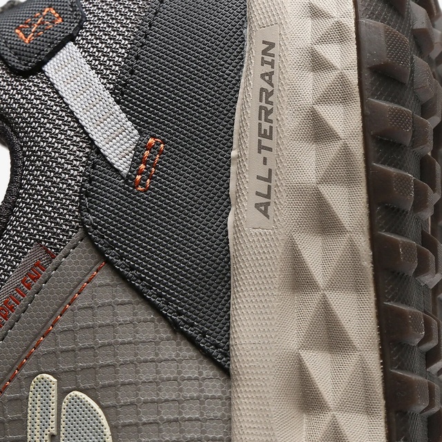 Skechers Gri Skechers Escape Plan