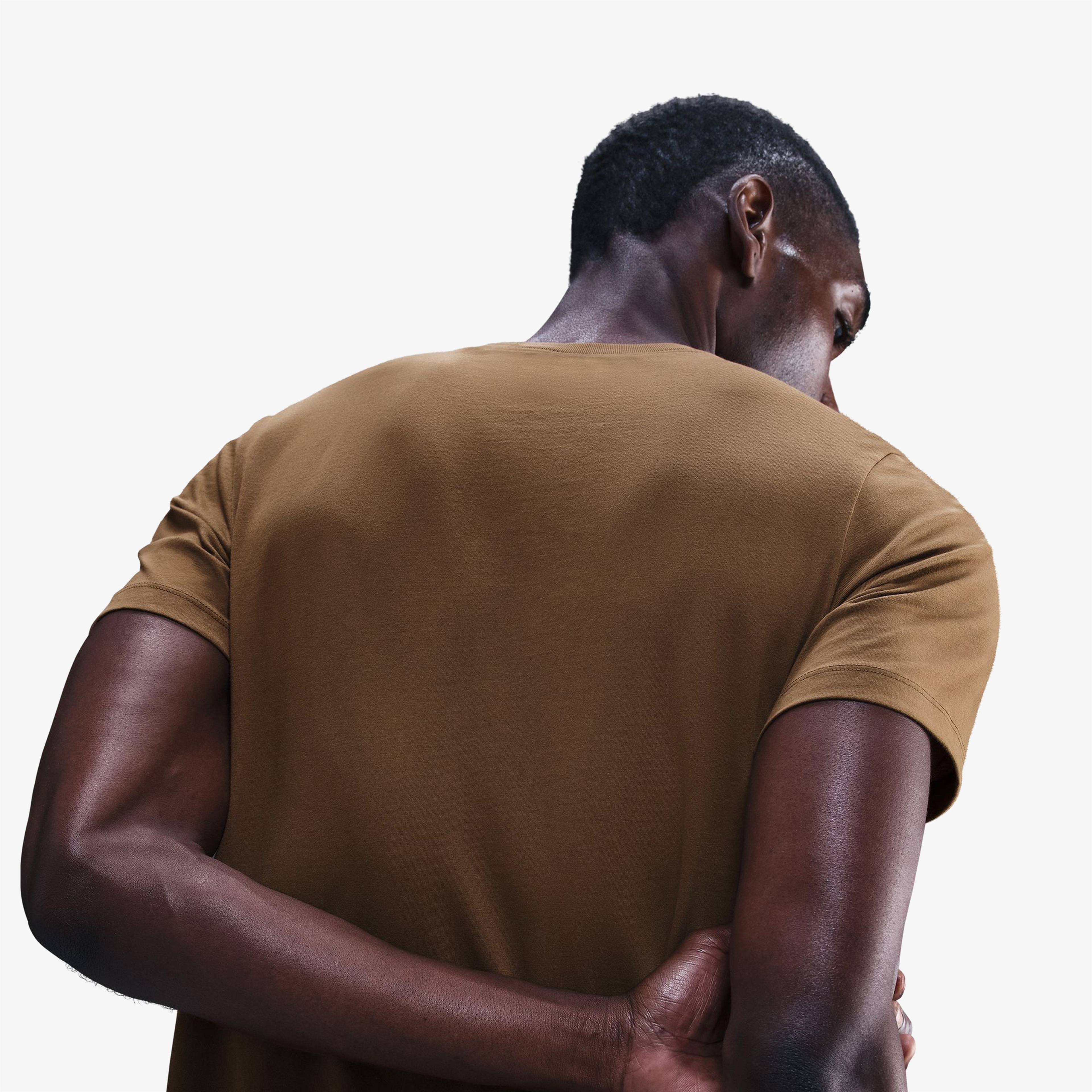 Nike Sportswear Club Erkek Kahverengi T-Shirt