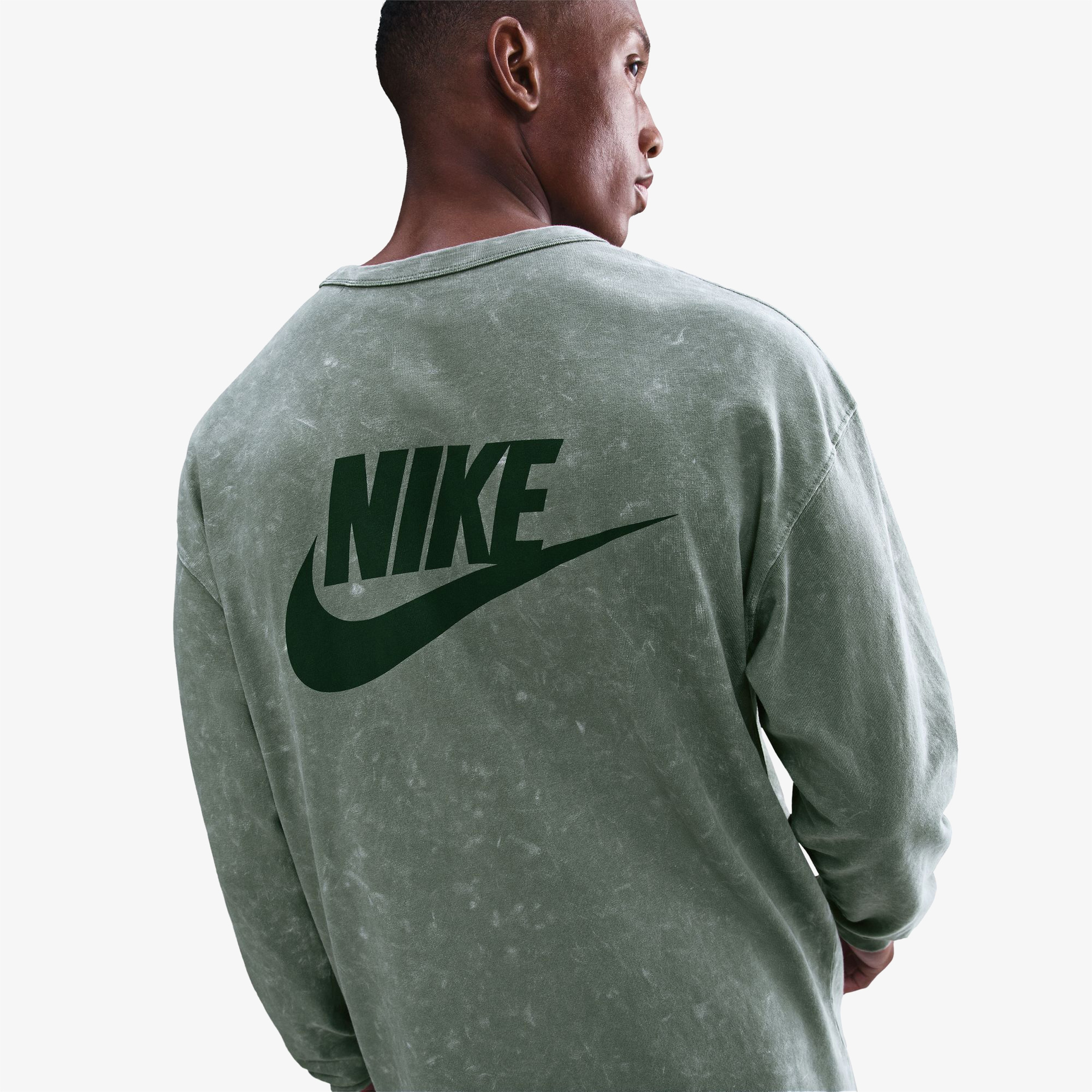 Nike Sportswear Premium Essentials Erkek Yeşil Uzun Kollu T-Shirt