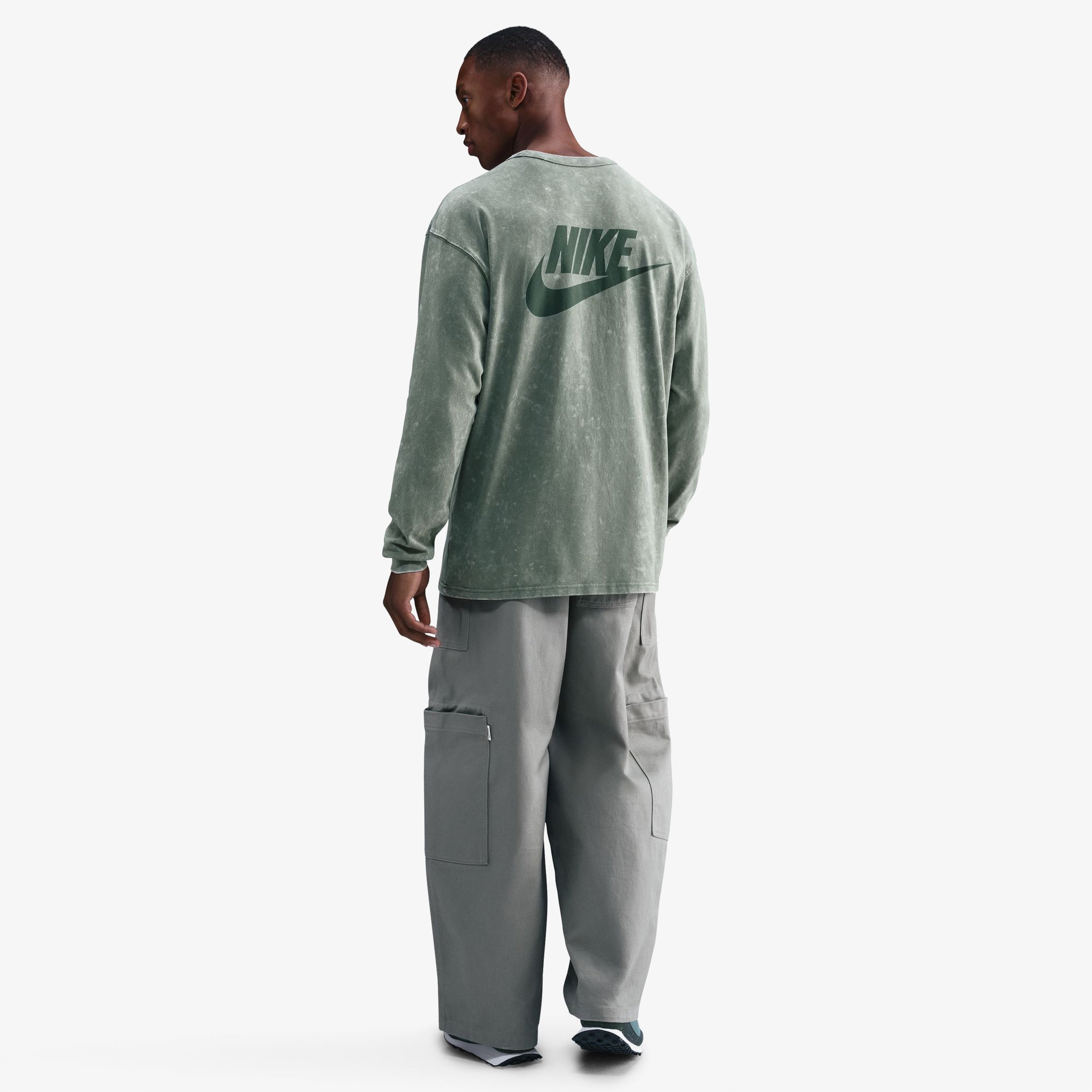 Nike Sportswear Premium Essentials Erkek Yeşil Uzun Kollu T-Shirt