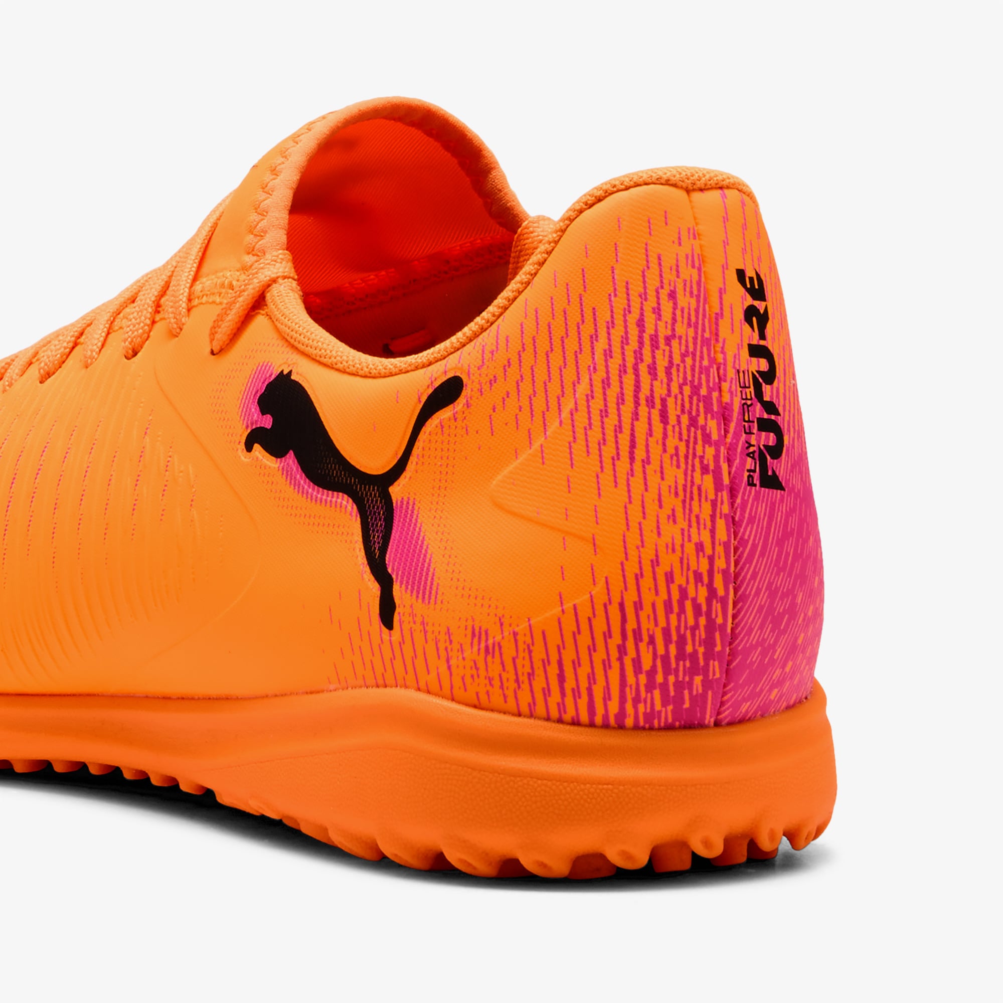 Puma Future 8 Play Tt Erkek Turuncu Halı Saha Kramponu