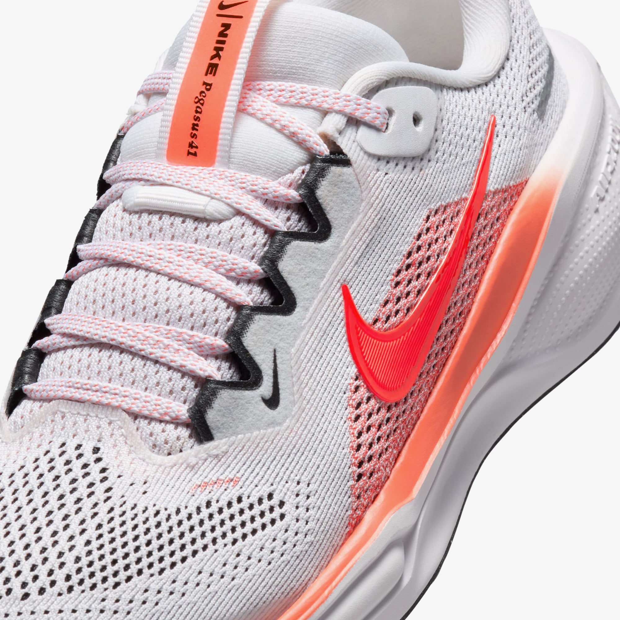 Nike Pegasus 41 Çocuk Beyaz Koşu Ayakkabısı