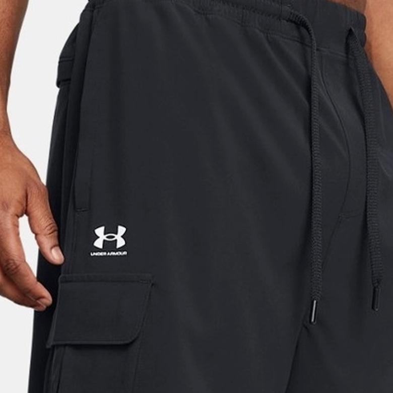 Under Armour Vibe Woven Cargo Erkek Siyah Şort