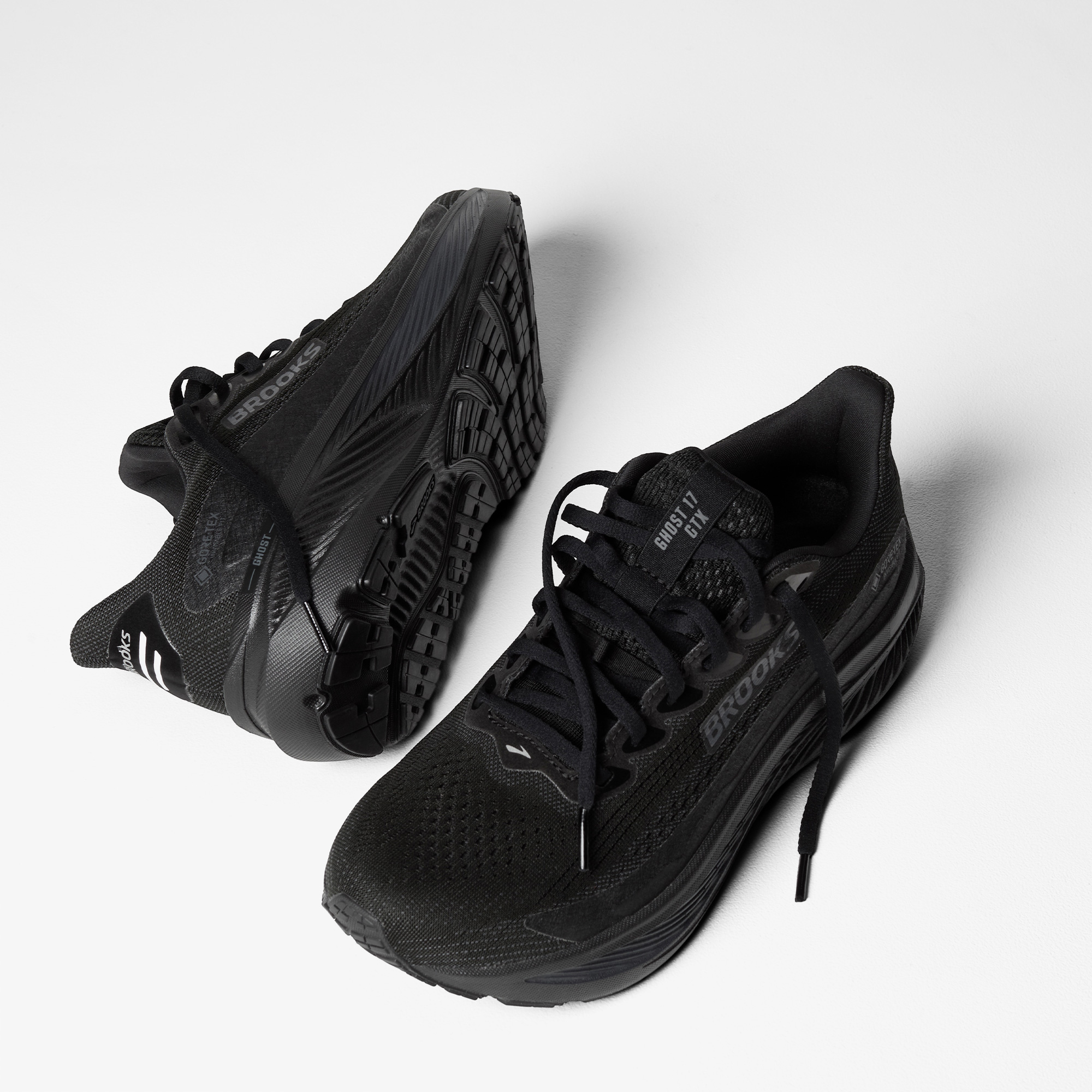 Brooks Ghost 17 Gore-Tex Kadın Siyah Koşu Ayakkabısı