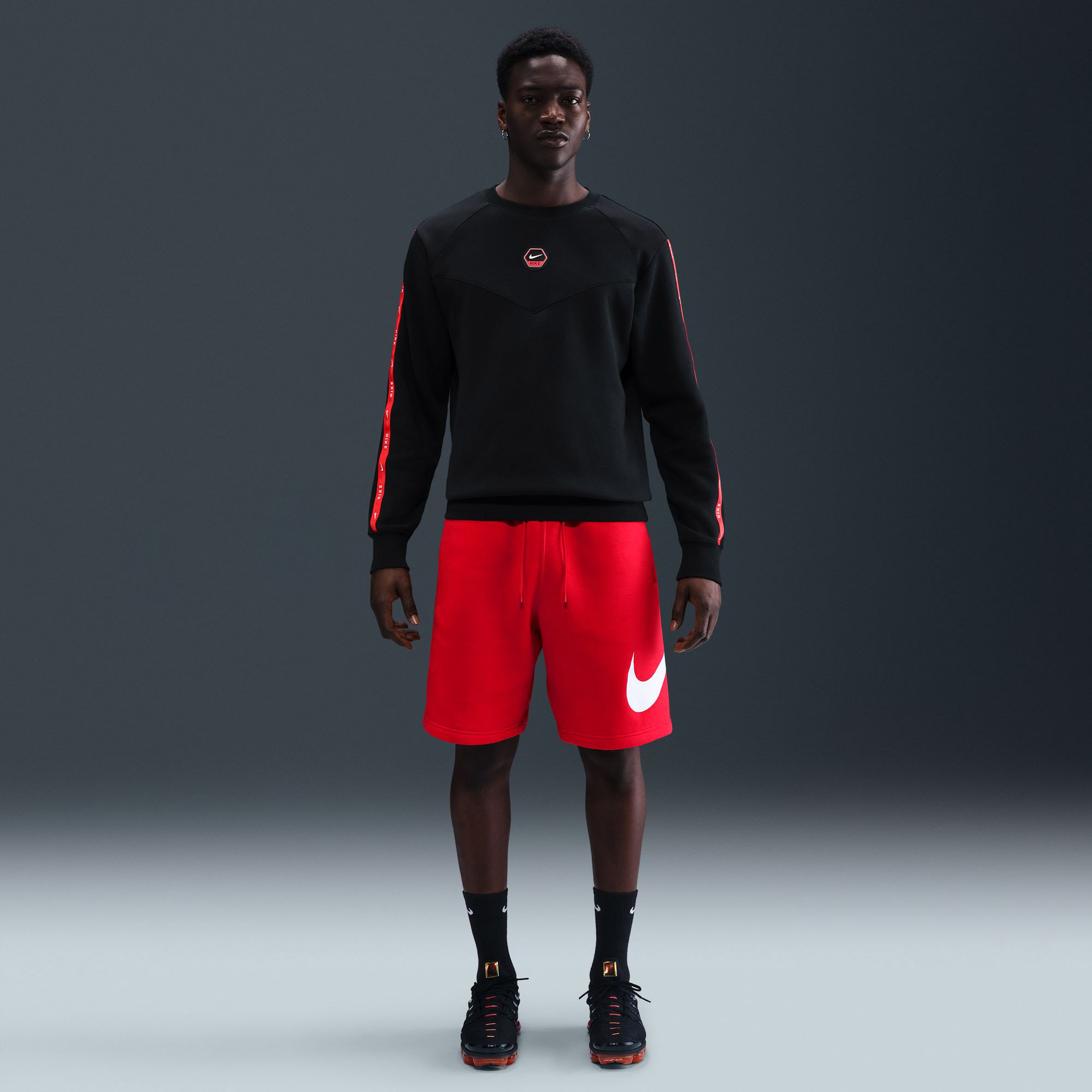 Nike Sportswear Club Erkek Siyah Sweatshirt