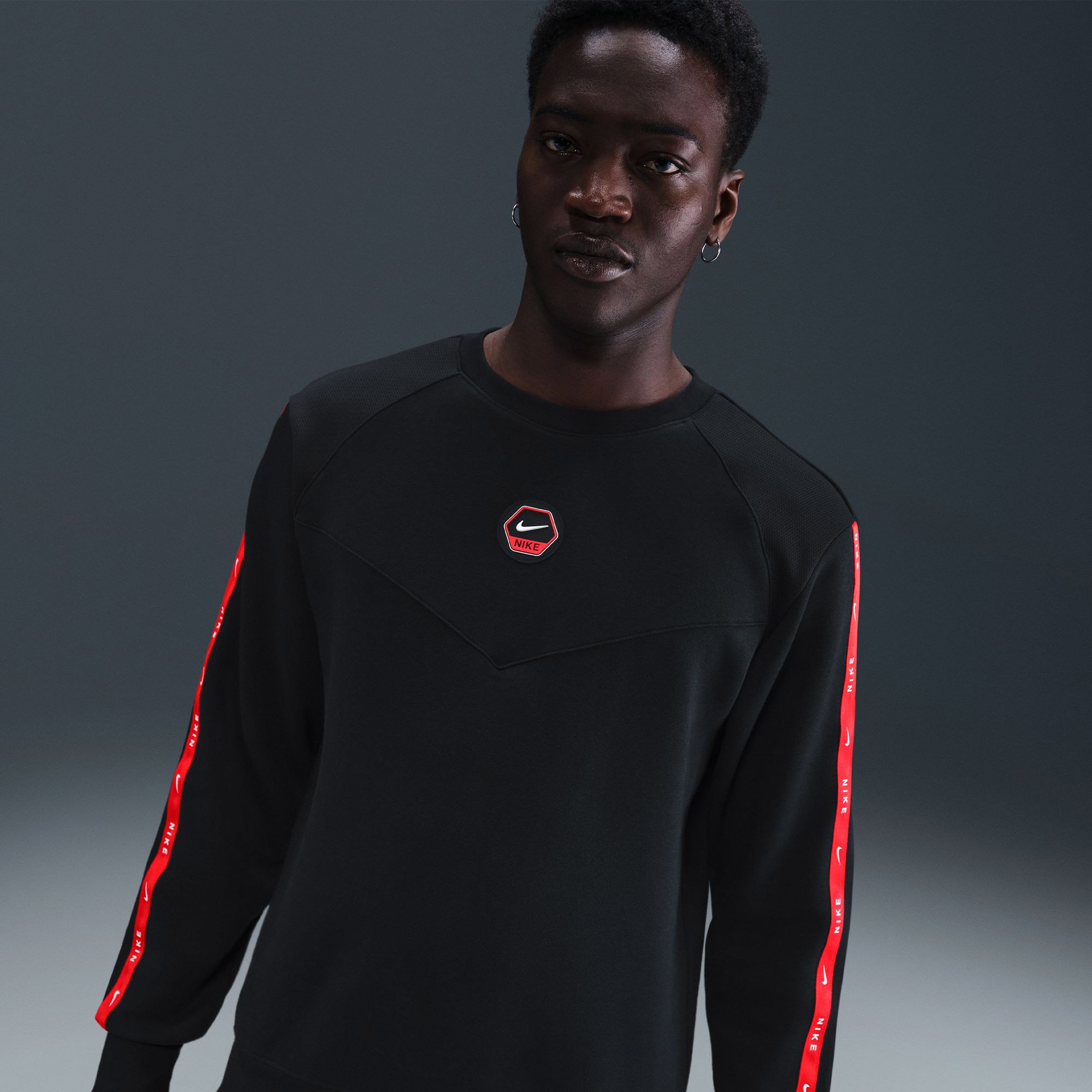Nike Sportswear Club Erkek Siyah Sweatshirt