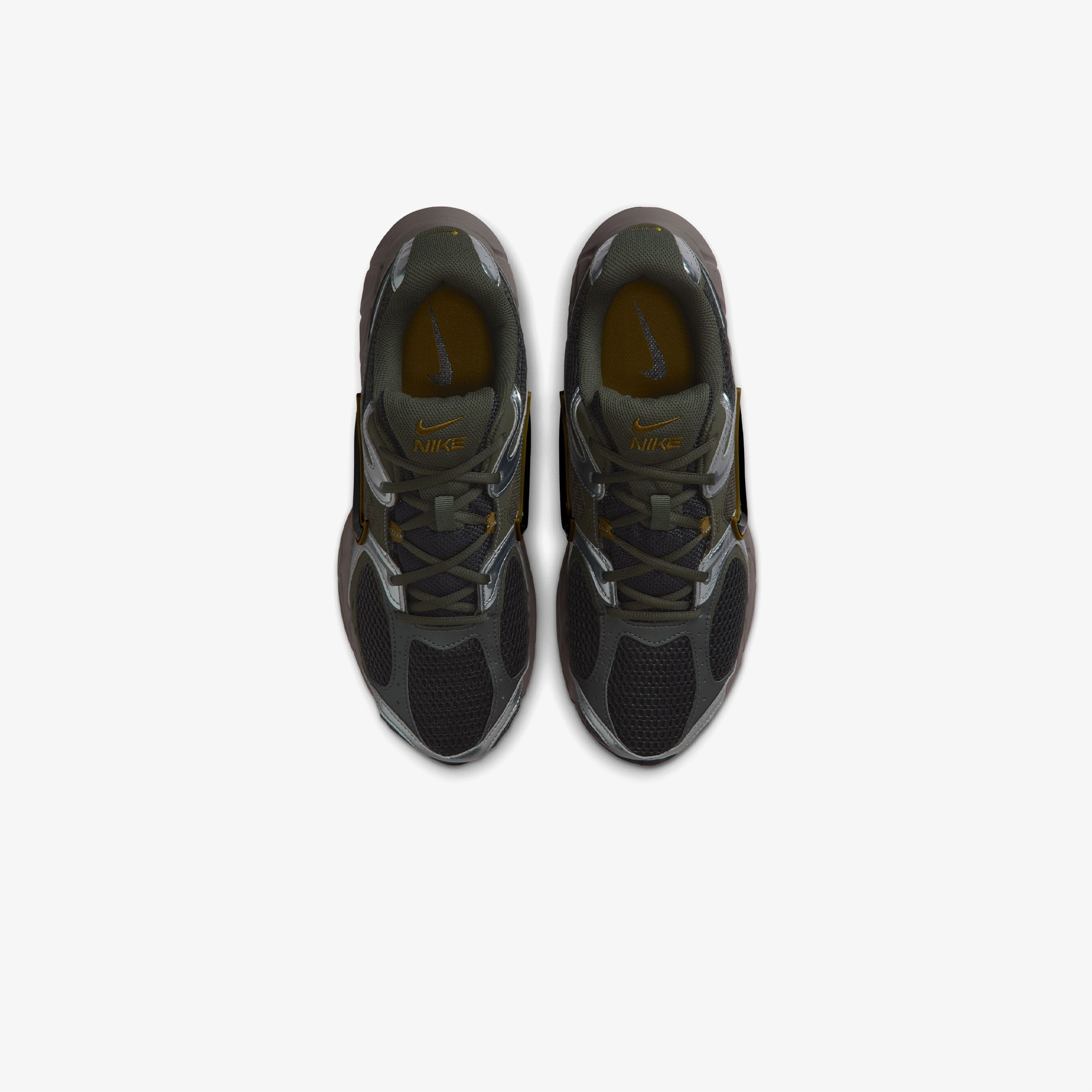 Nike V5 RNR Erkek Siyah Spor Ayakkabı