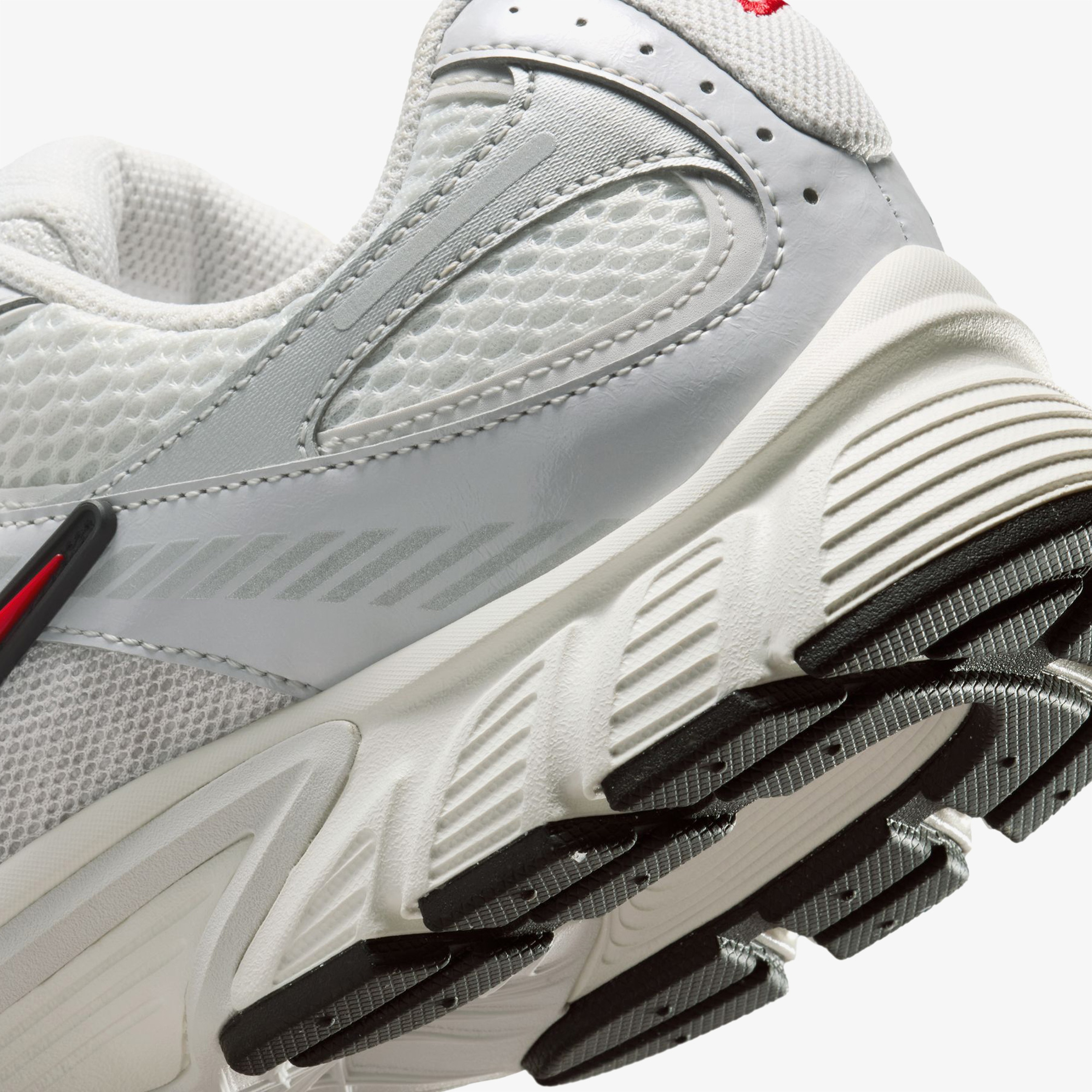 Nike V5 RNR Erkek Beyaz Spor Ayakkabı