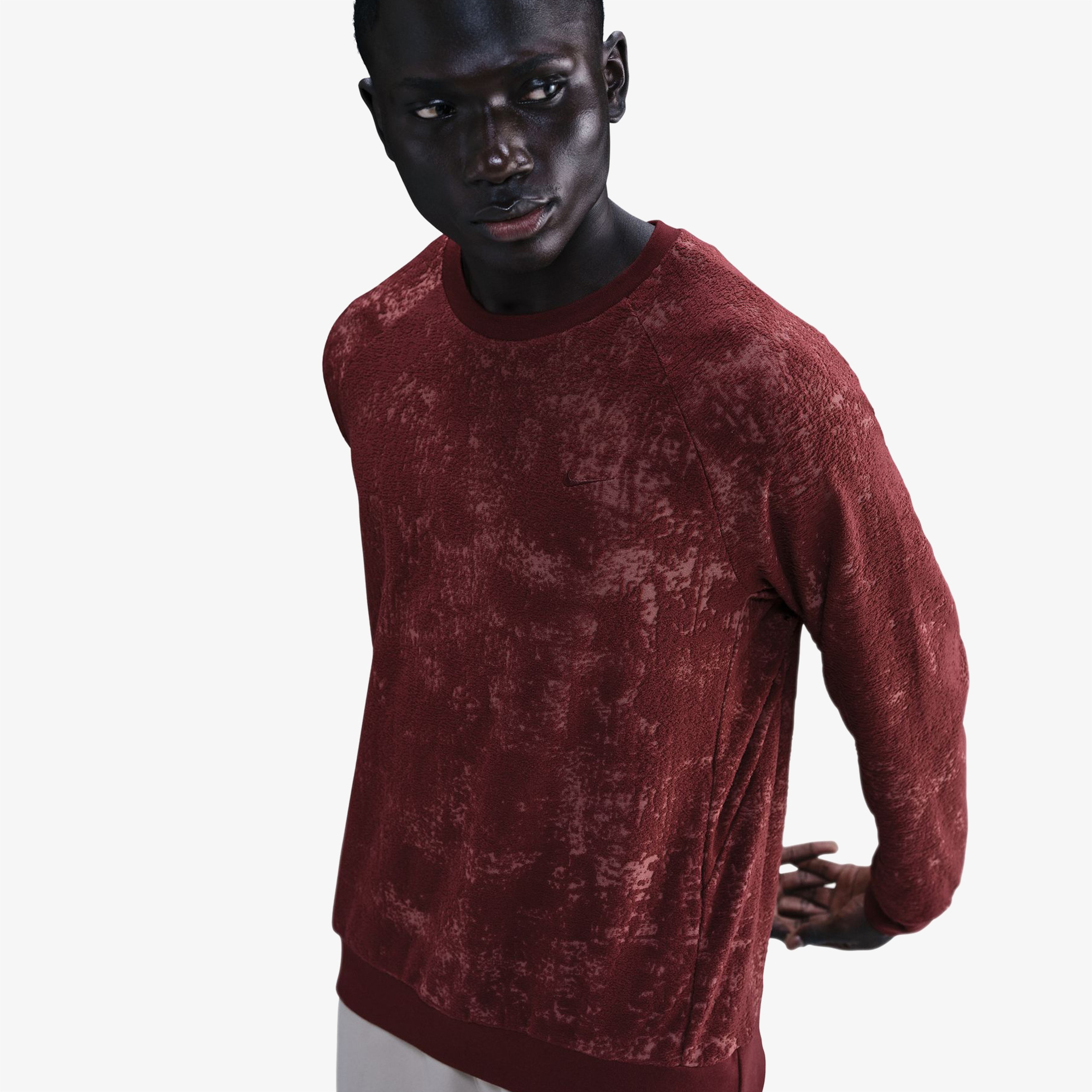 Nike Therma-FIT Primary Crew Jacquard  Erkek Bordo T-Shirt