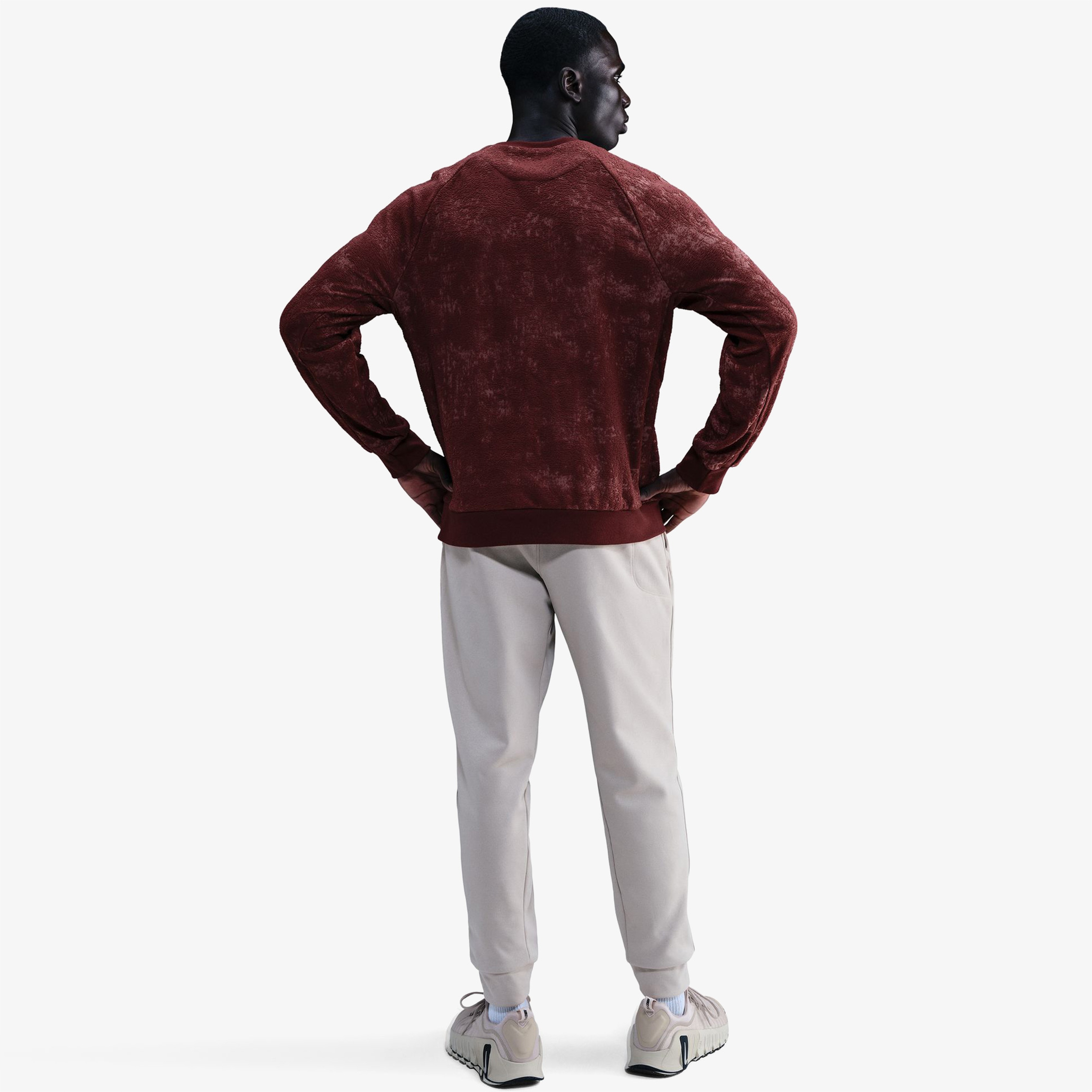 Nike Therma-FIT Primary Crew Jacquard  Erkek Bordo T-Shirt