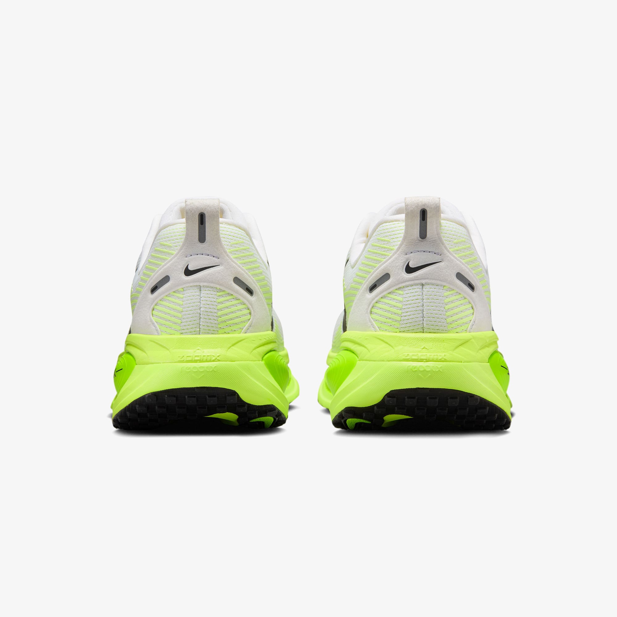 Nike Vomero 18 Kadın Beyaz Koşu Ayakkabısı