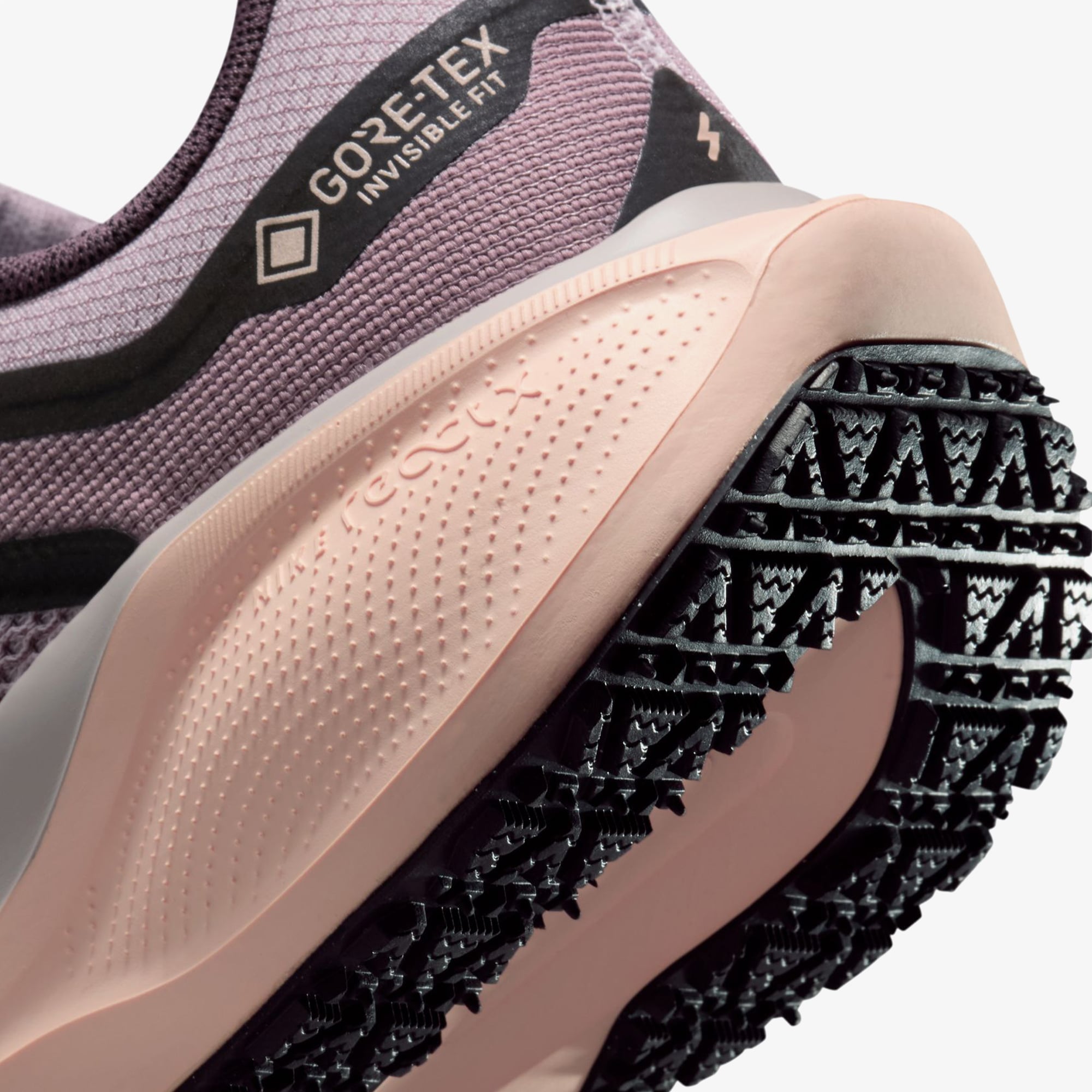 Nike Pegasus 41 Gore-Tex Kadın Mor Koşu Ayakkabısı