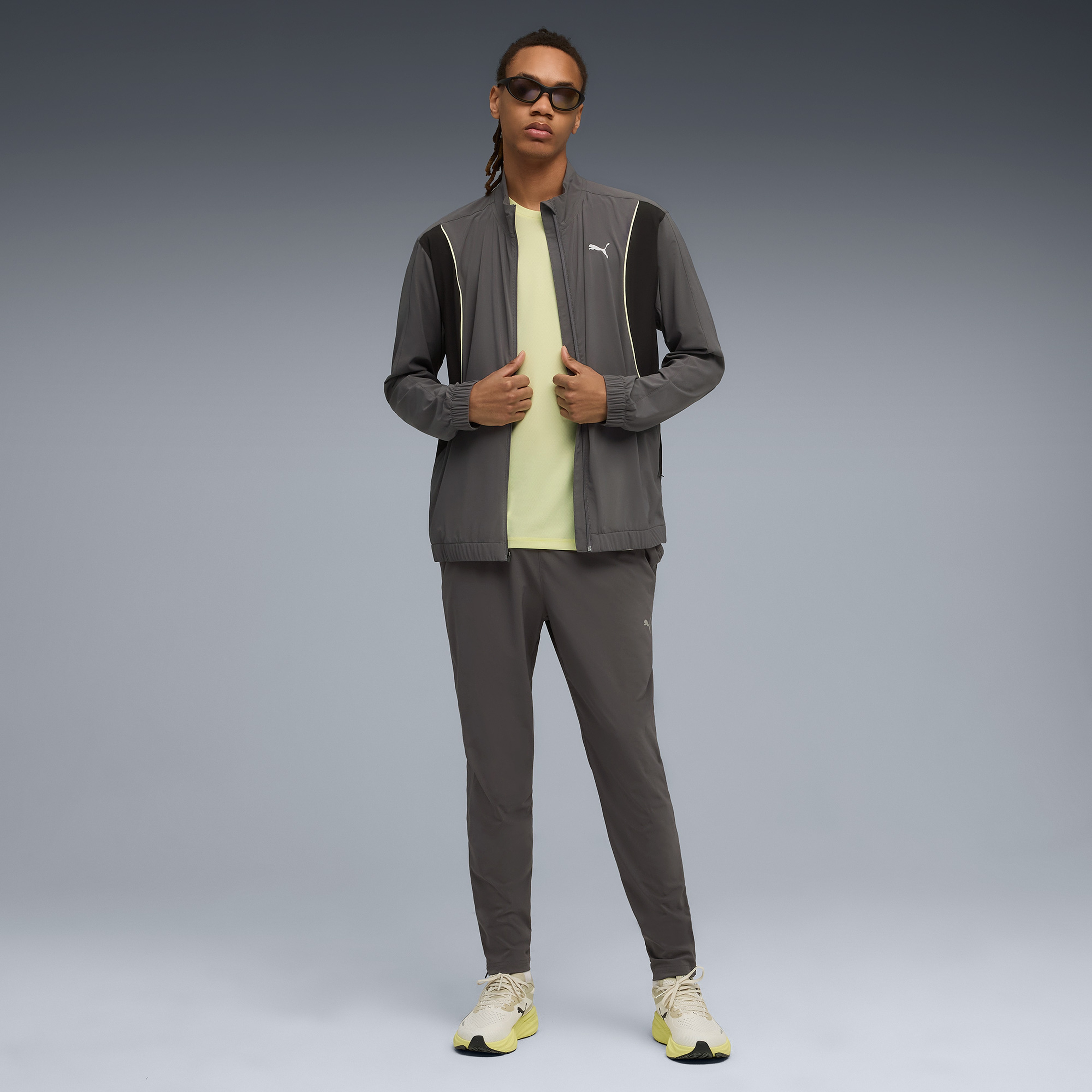 Puma Run Velocity Woven Erkek Gri Koşu Ceketi