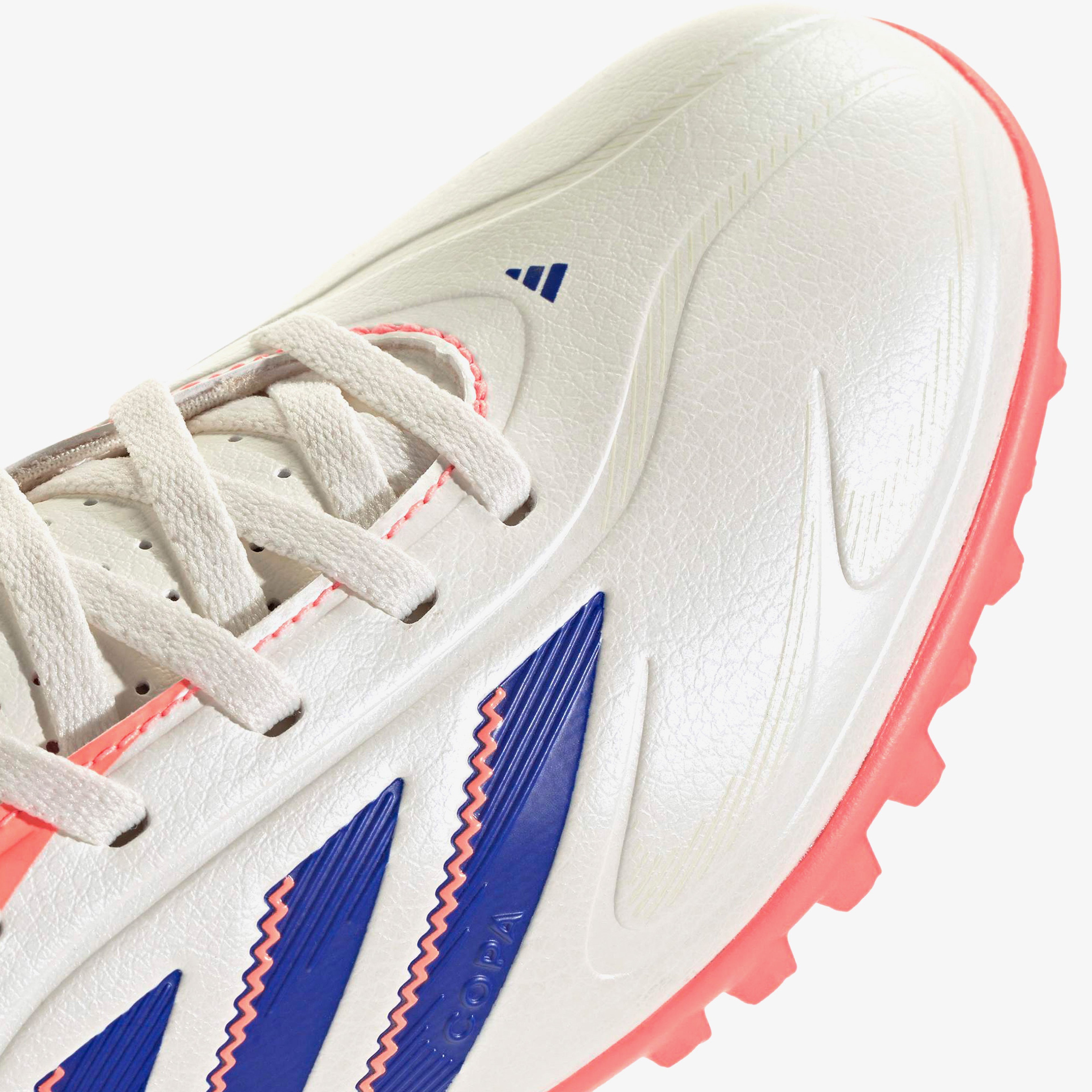 adidas Copa Pure 3 Club Çocuk Beyaz Halı Saha Kramponu