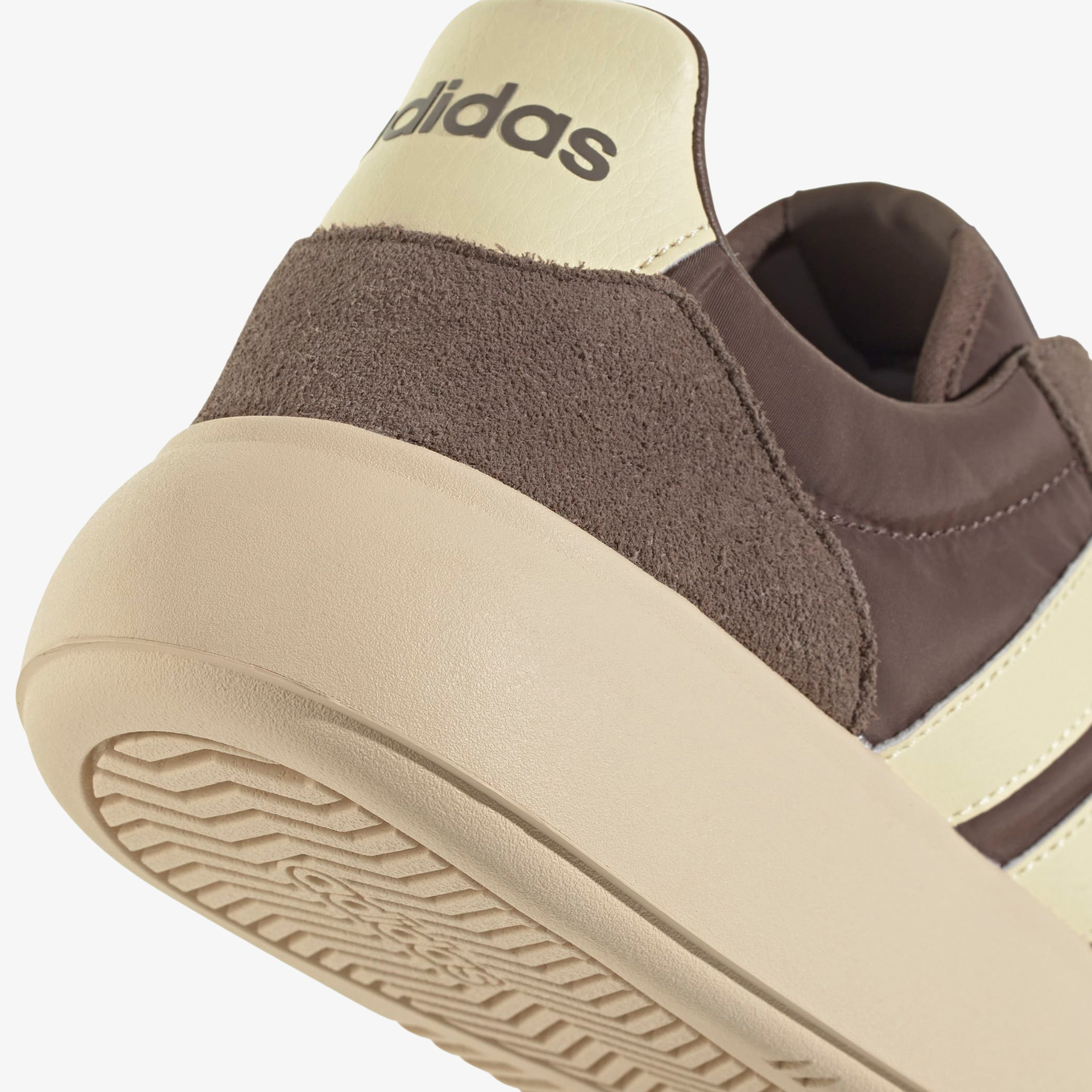 adidas Barreda Decode Erkek Kahverengi Spor Ayakkabı