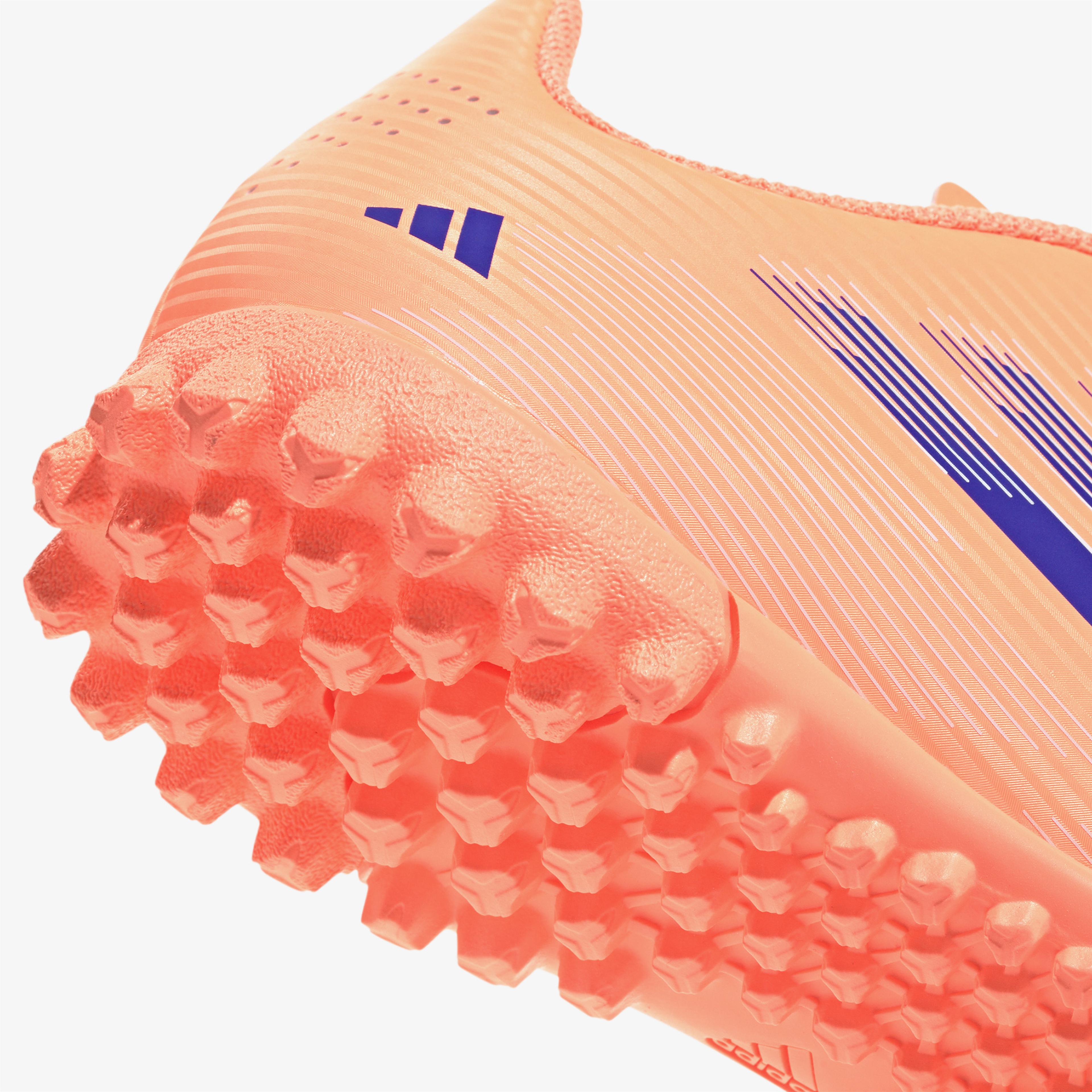 adidas F50 Club Çocuk Turuncu Halı Saha Kramponu