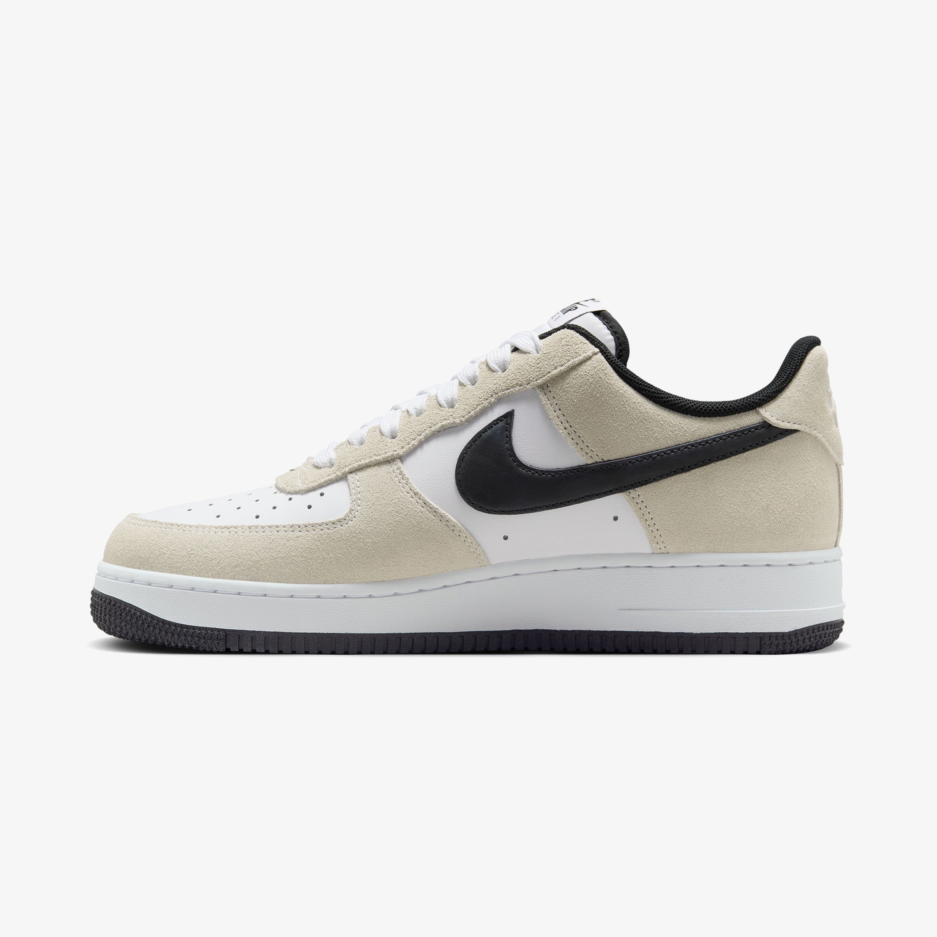 Nike Air Force 1 '07 Lv8 Erkek Beyaz Spor Ayakkabı