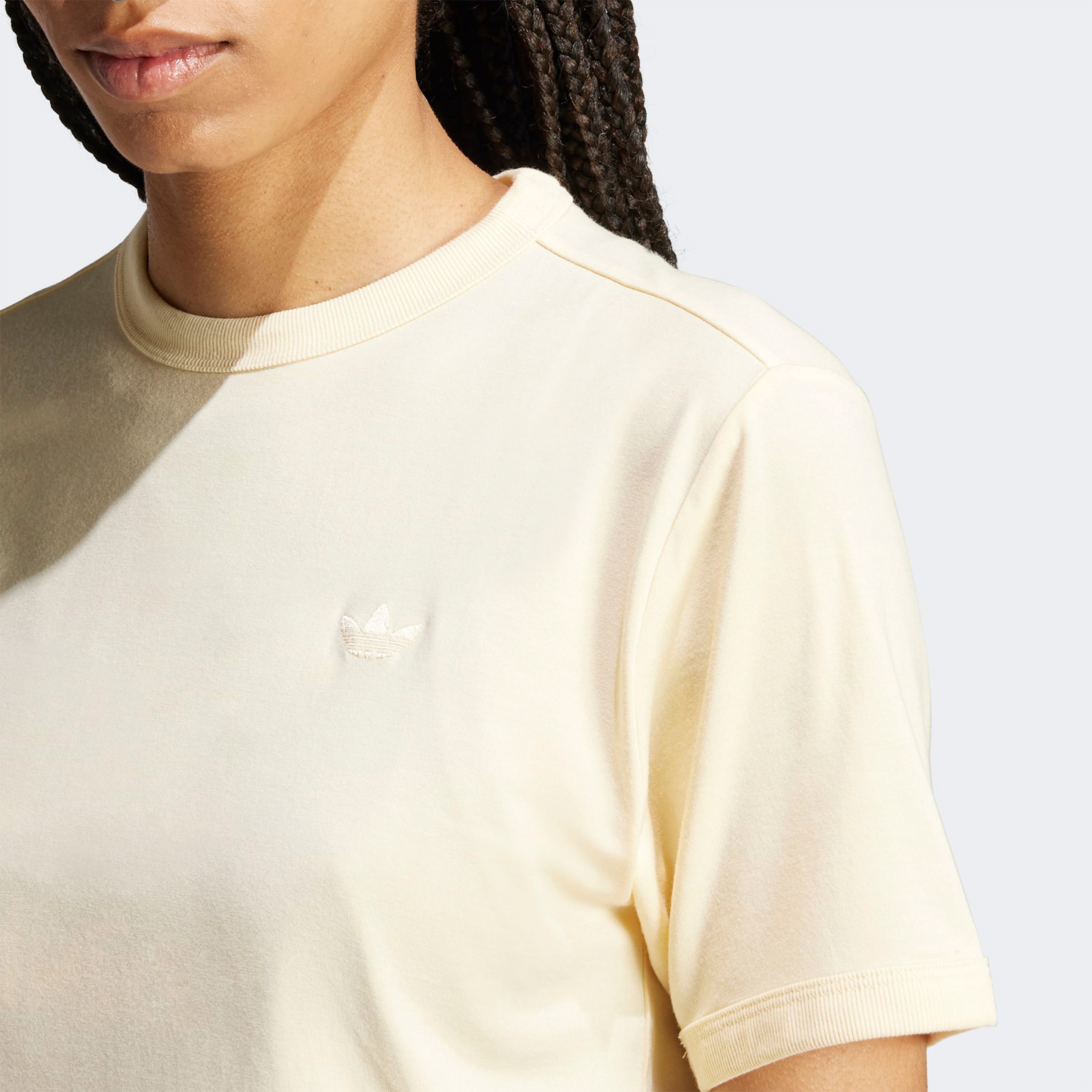 adidas Premium Essentials Kadın Bej T-Shirt