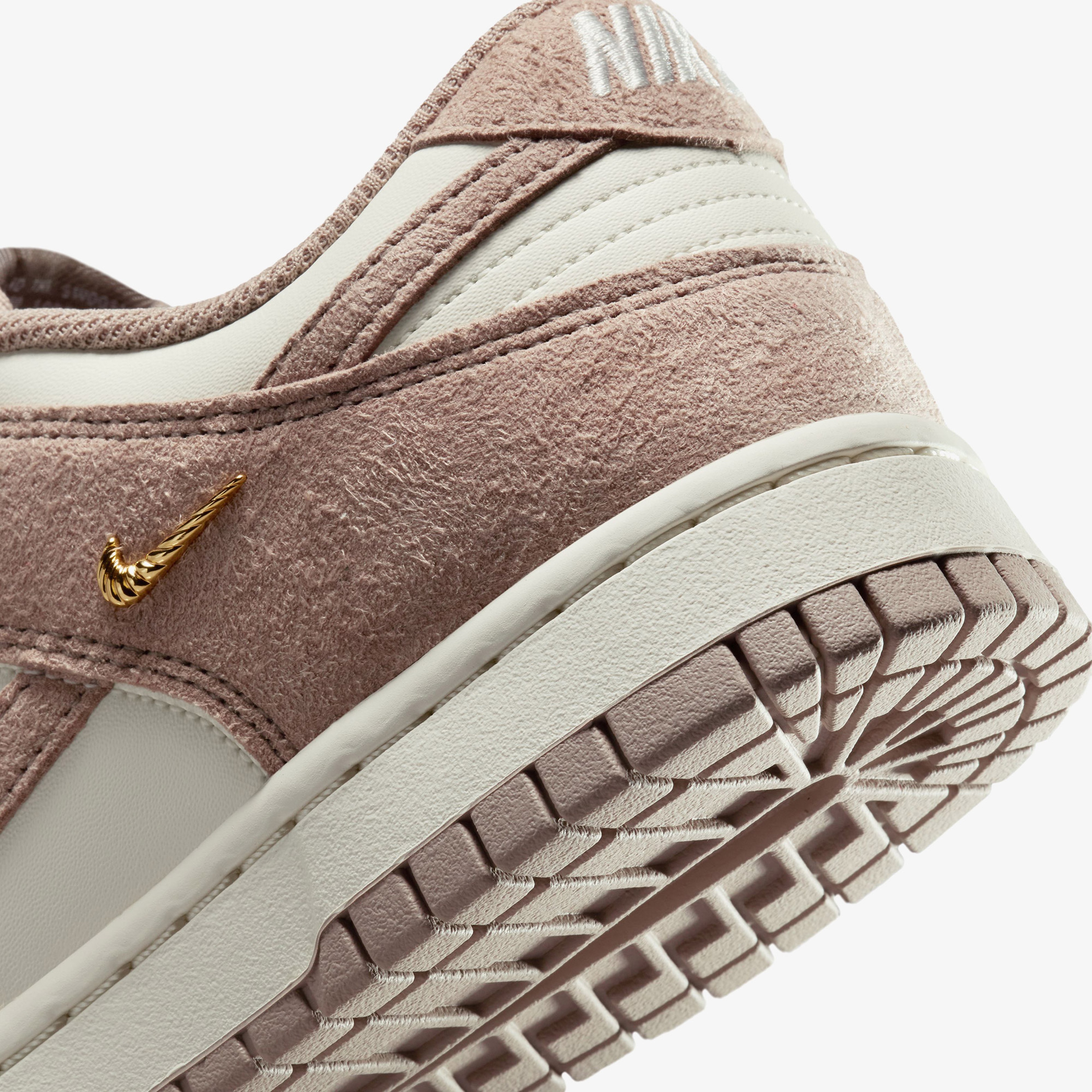 Nike Dunk Low Mini Swoosh Kadın Kahverengi Spor Ayakkabı