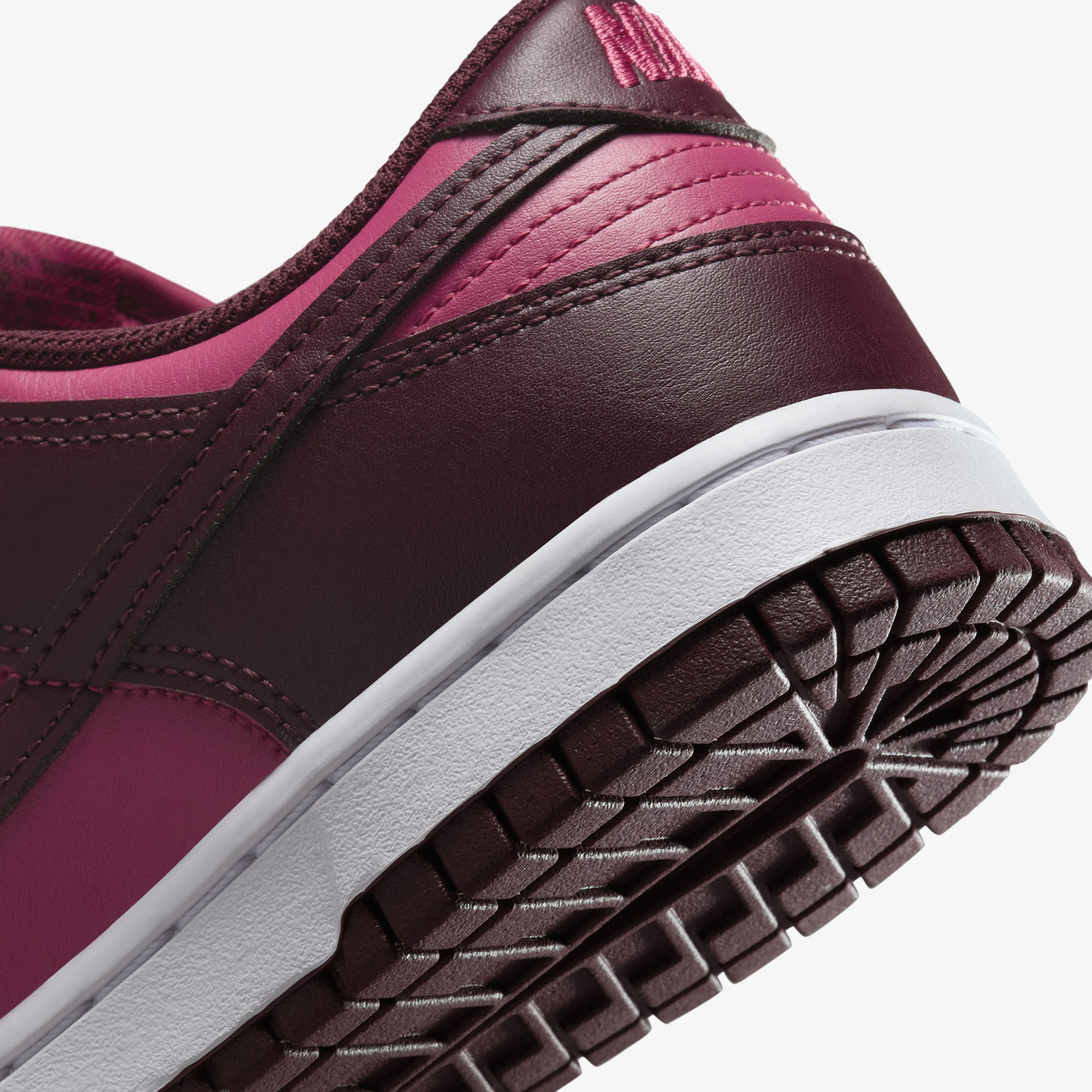 Nike Dunk Low "Sweet Beet" Kadın Mor Spor Ayakkabı
