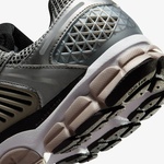 Nike Zoom Vomero 5 Metallic Silver College Erkek Gri Spor Ayakkabı