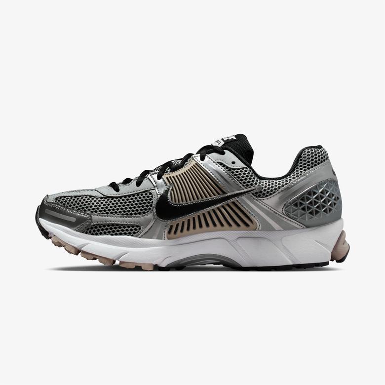 Nike Zoom Vomero 5 Metallic Silver College Erkek Gri Spor Ayakkabı