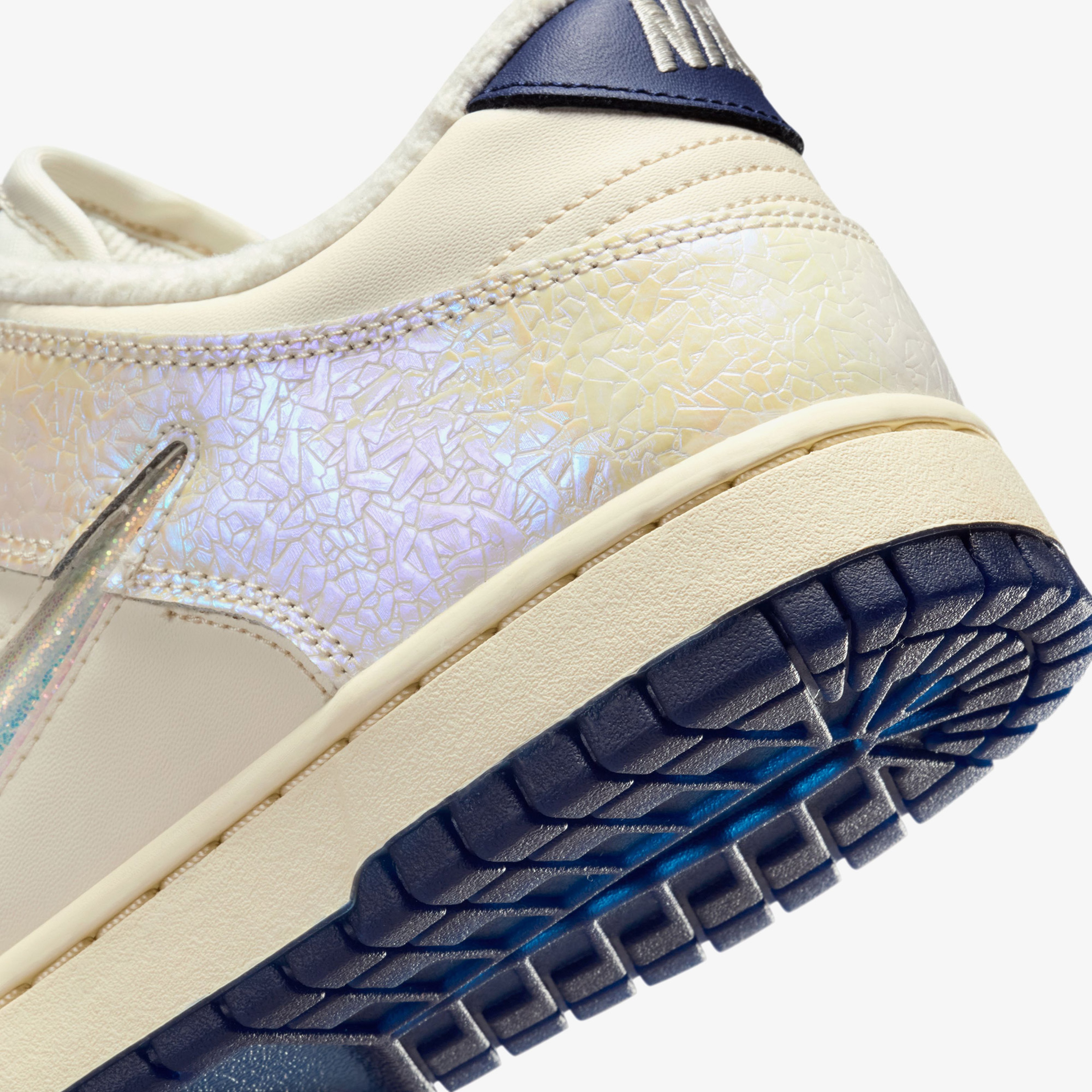 Nike Dunk Low Metallic Jewel Swoosh Sail Kadın Krem Spor