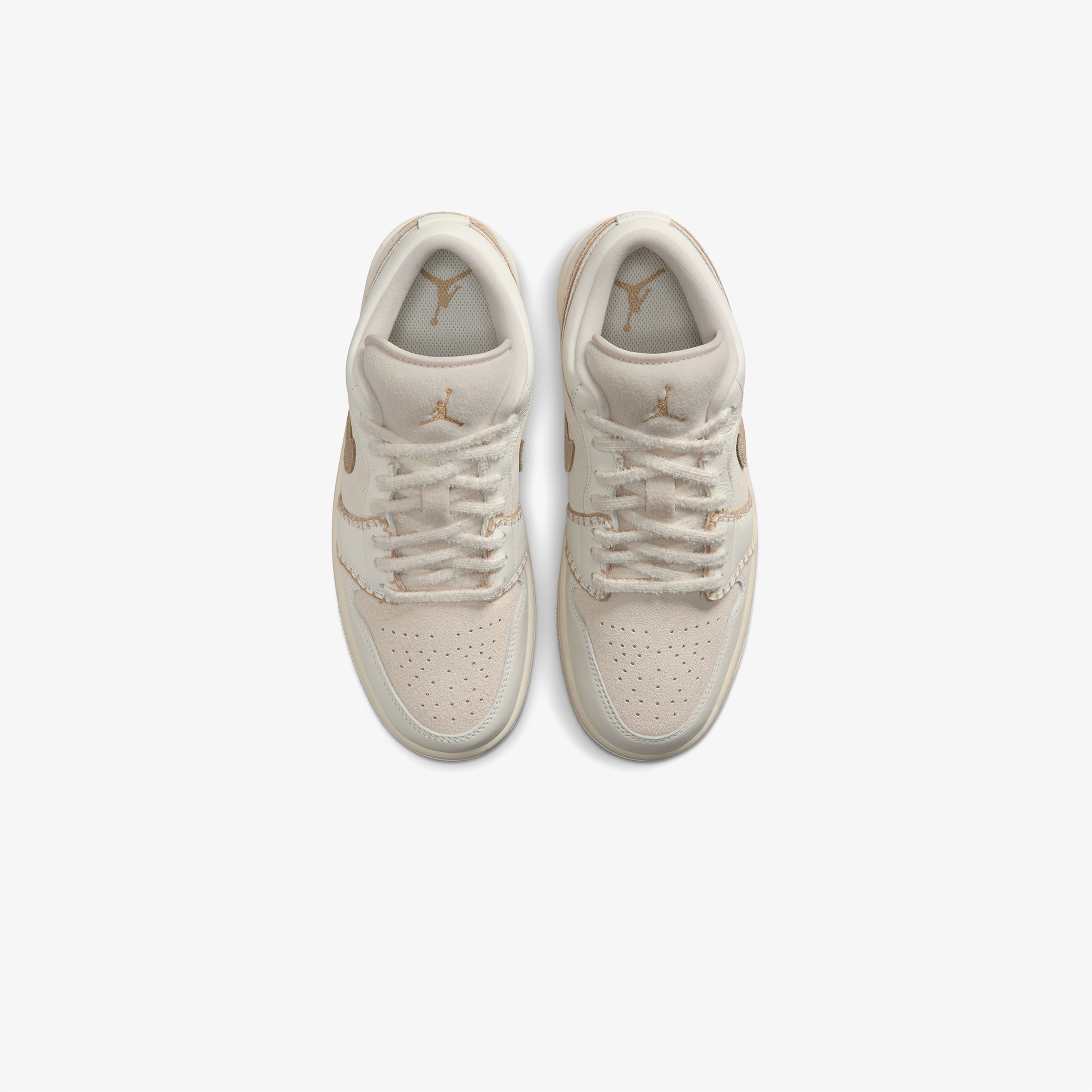 Jordan Air 1 Low SE Kadın Bej Spor Ayakkabı