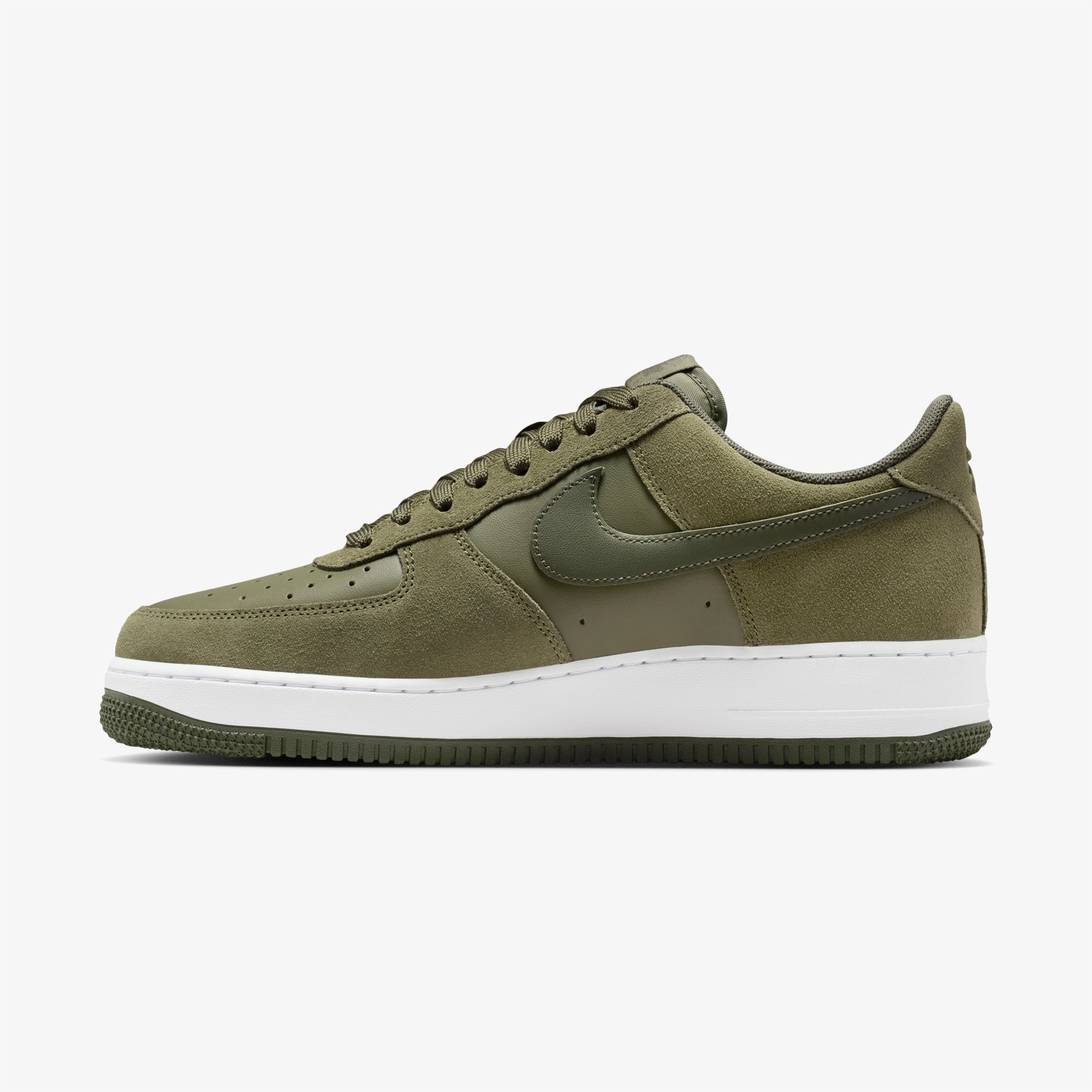 Nike Air Force 1 '07 LV8 Erkek Yeşil Spor Ayakkabı