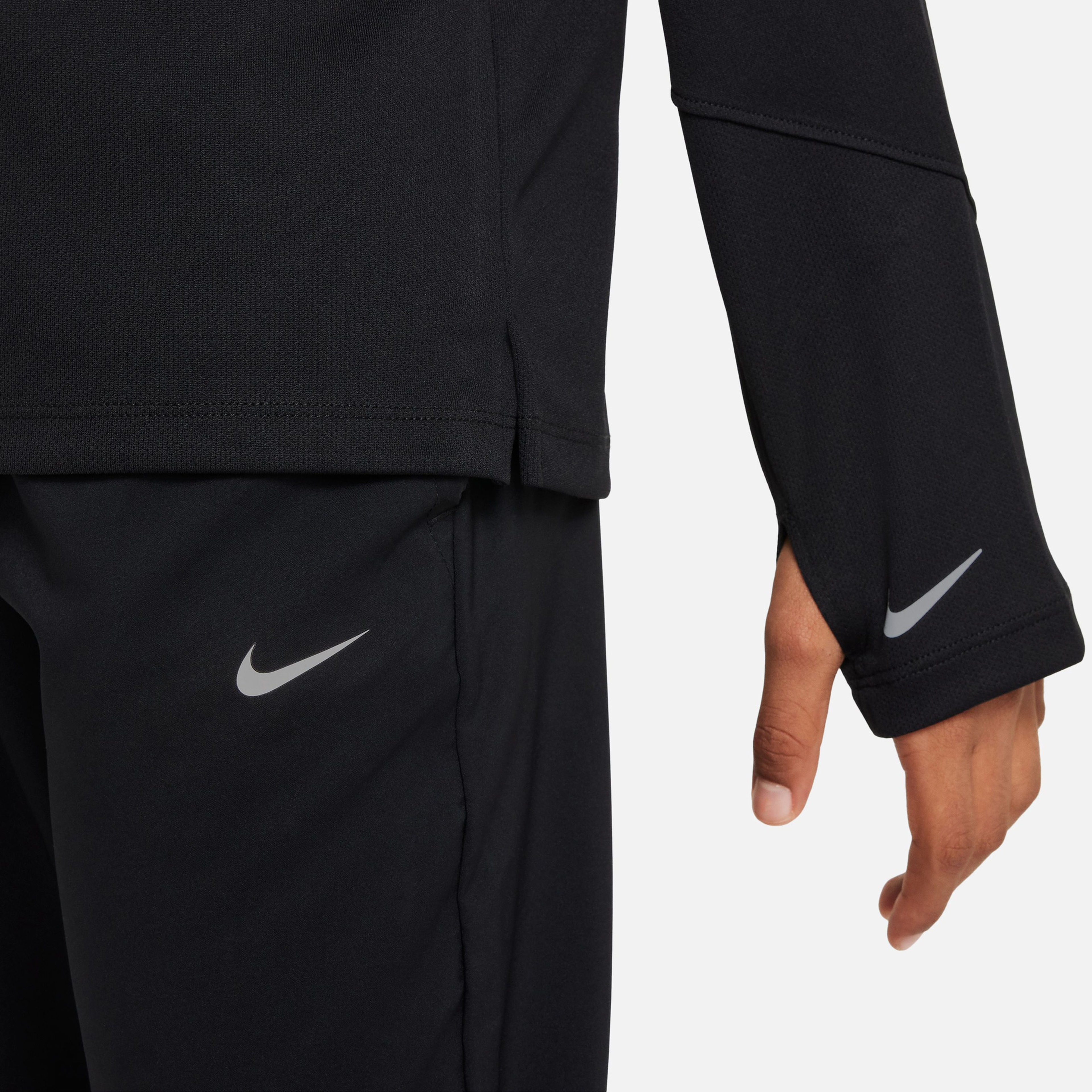 Nike Multi Dri-Fit Uv Çocuk Siyah Günlük Sweatshirt