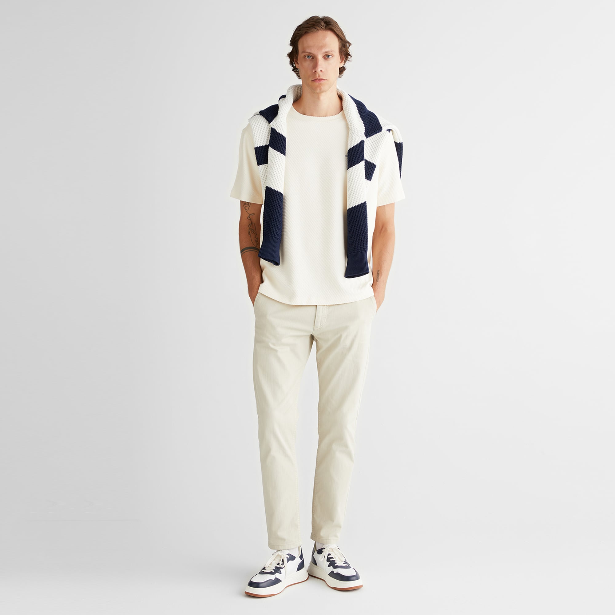 GANT Erkek Krem Relaxed Fit T-Shirt